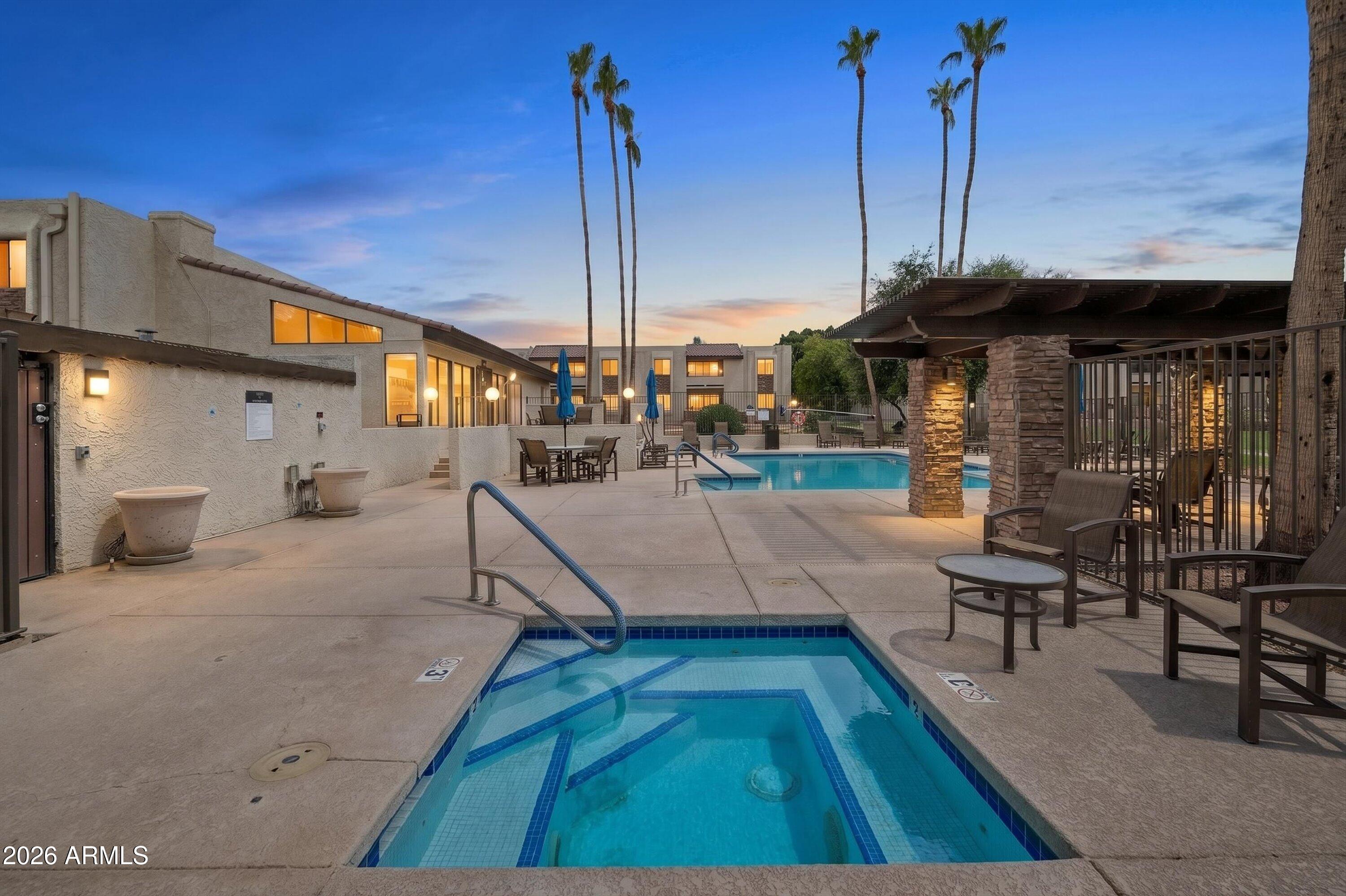 3825 E CAMELBACK Road E 186