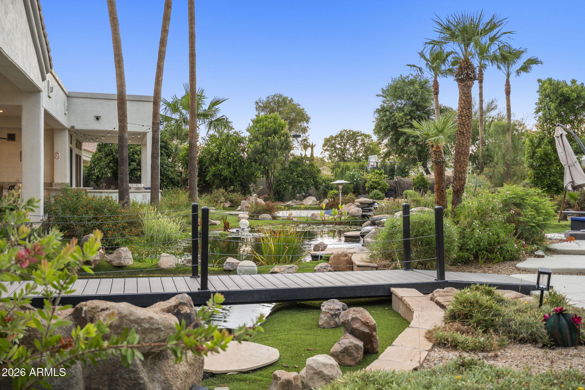 2656 E Taurus Place