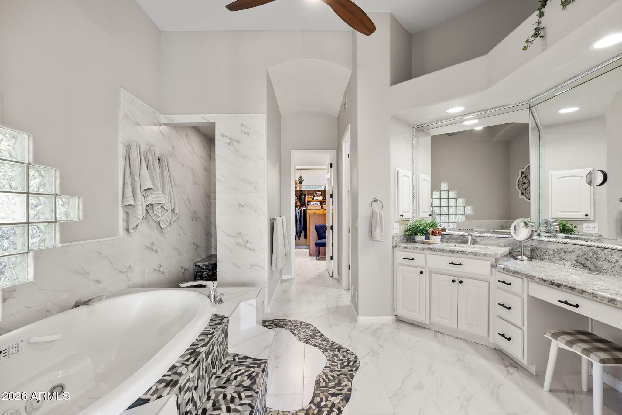 2656 E Taurus Place