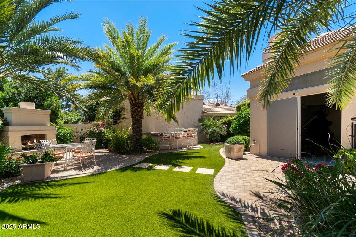 7799 E OAKSHORE Drive
