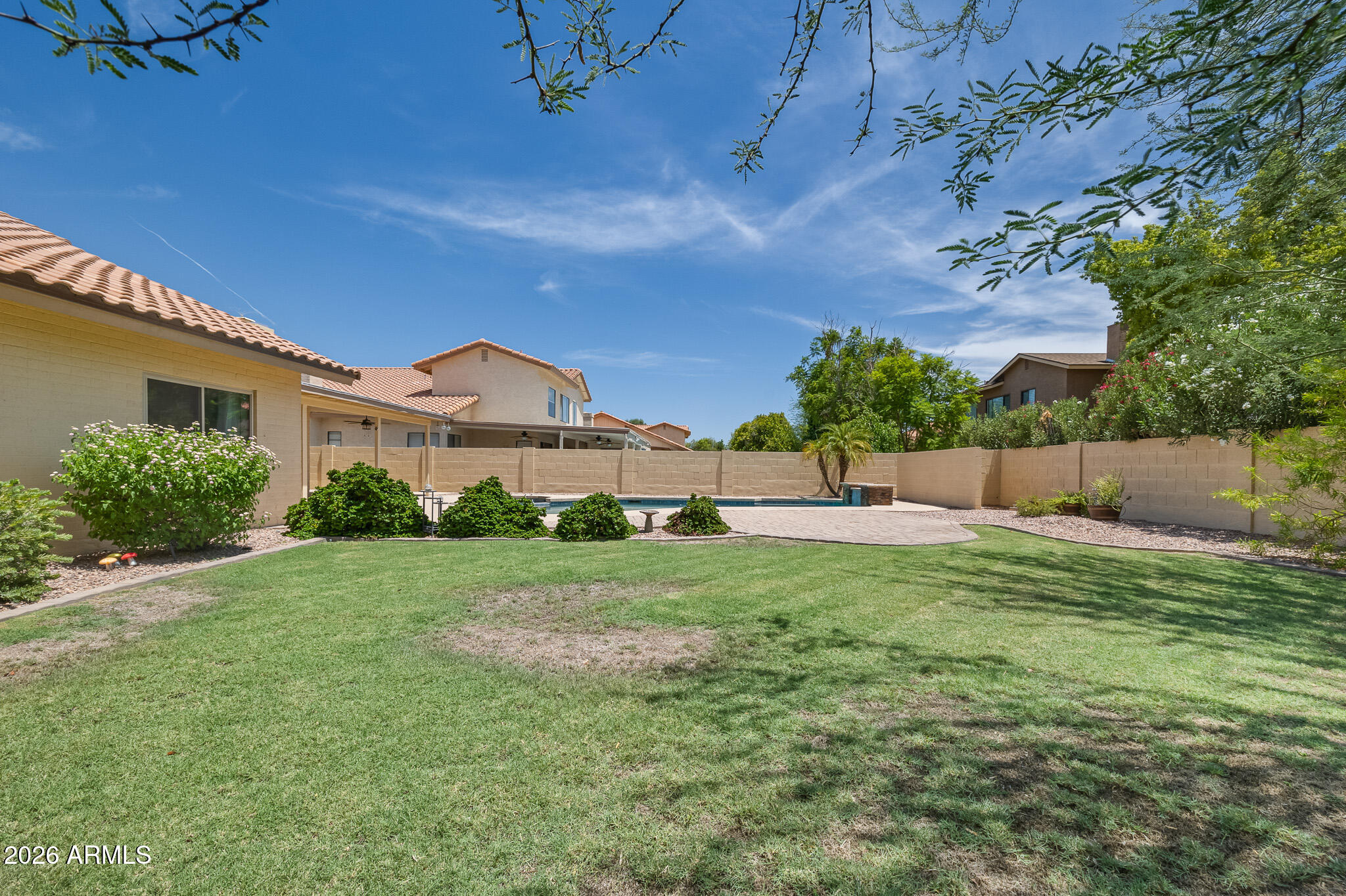 2419 W SHAWNEE Drive