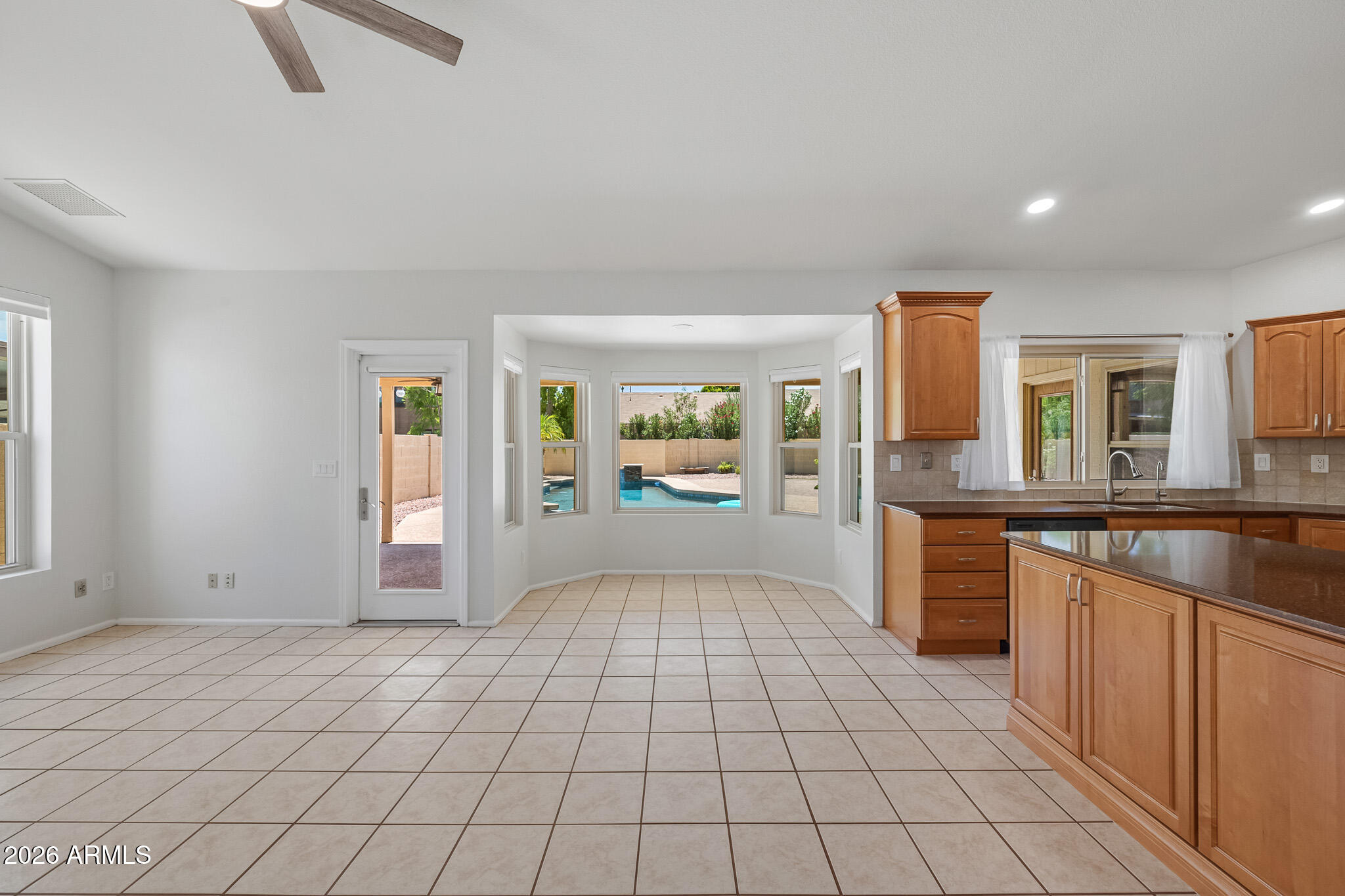 2419 W SHAWNEE Drive