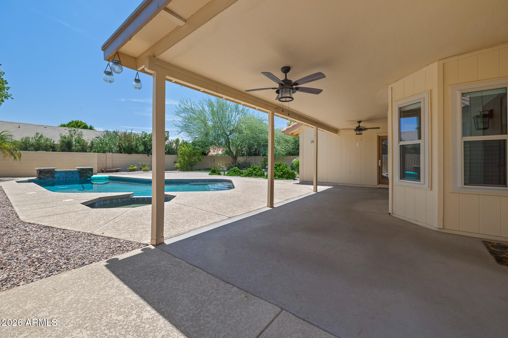 2419 W SHAWNEE Drive