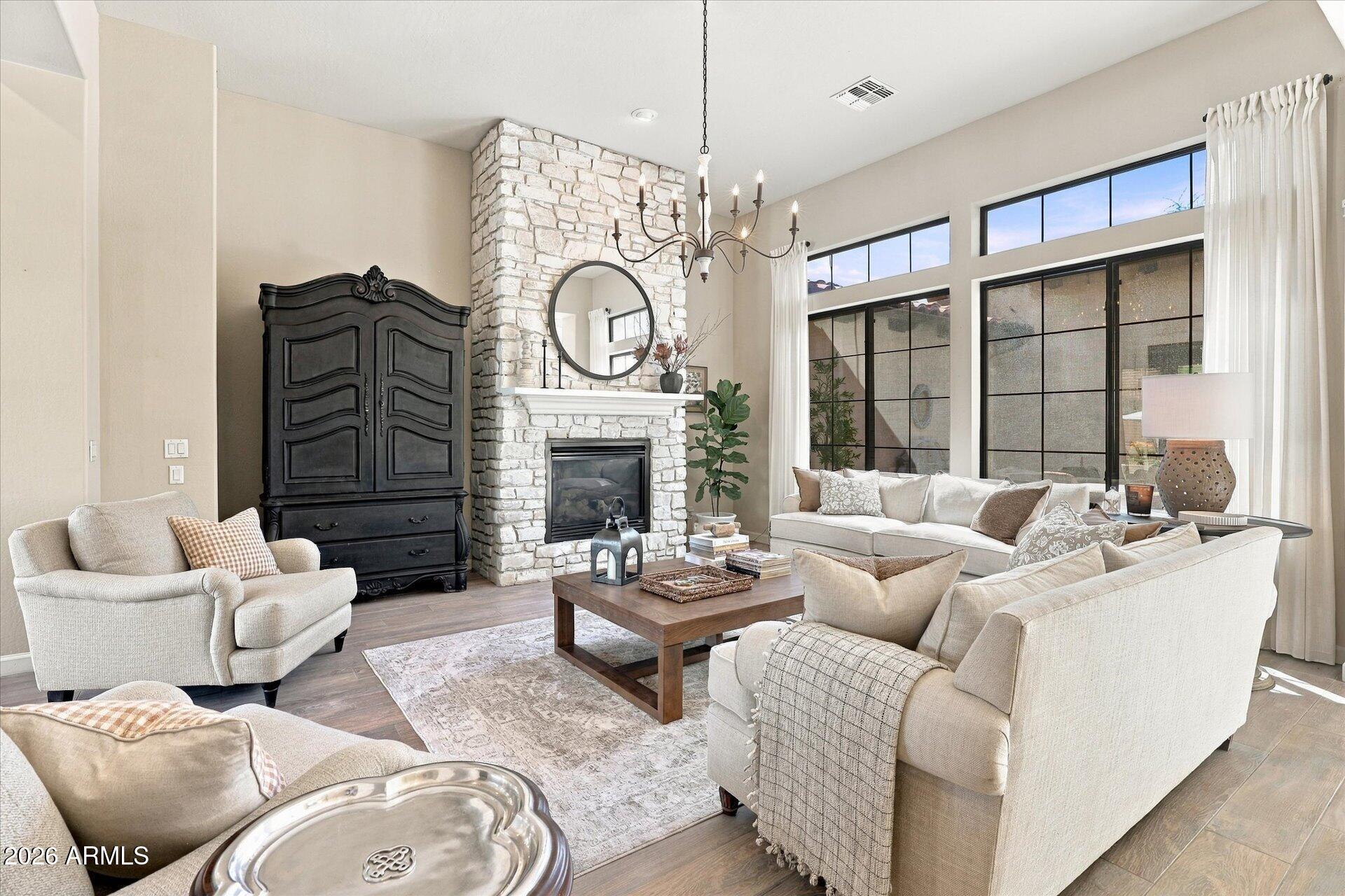 4223 N ARBOLES Circle