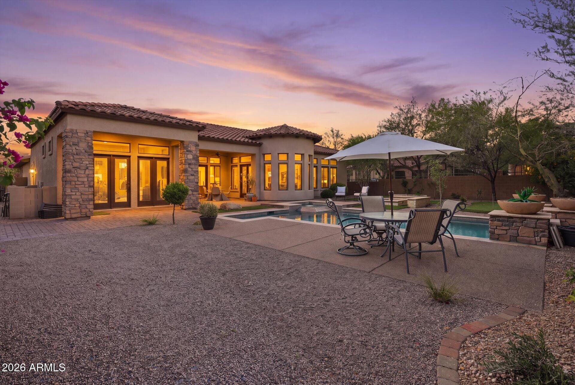 4223 N ARBOLES Circle