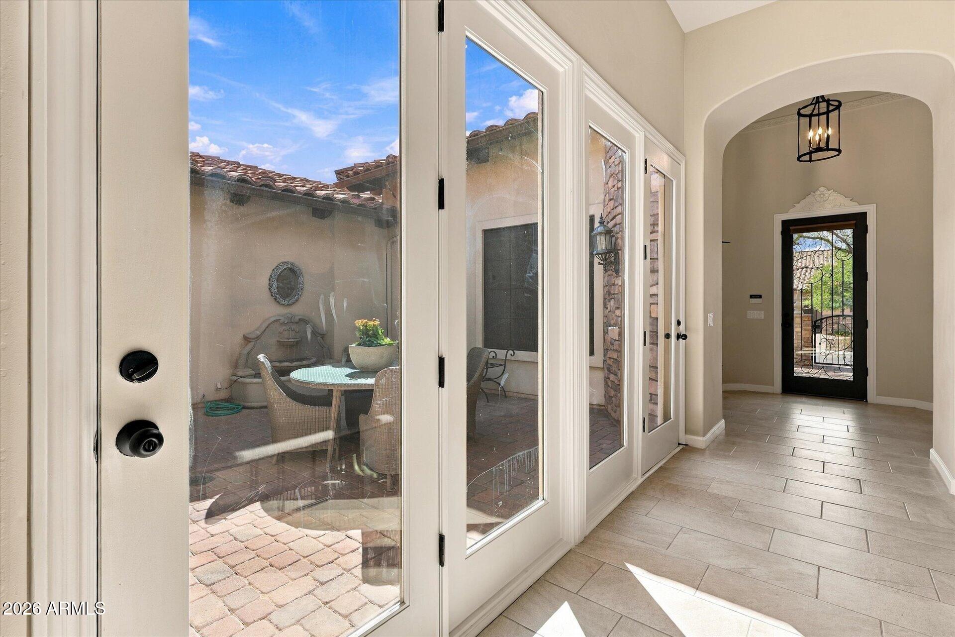 4223 N ARBOLES Circle