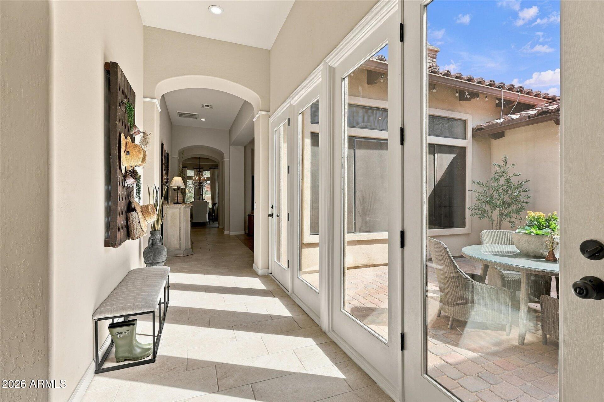 4223 N ARBOLES Circle