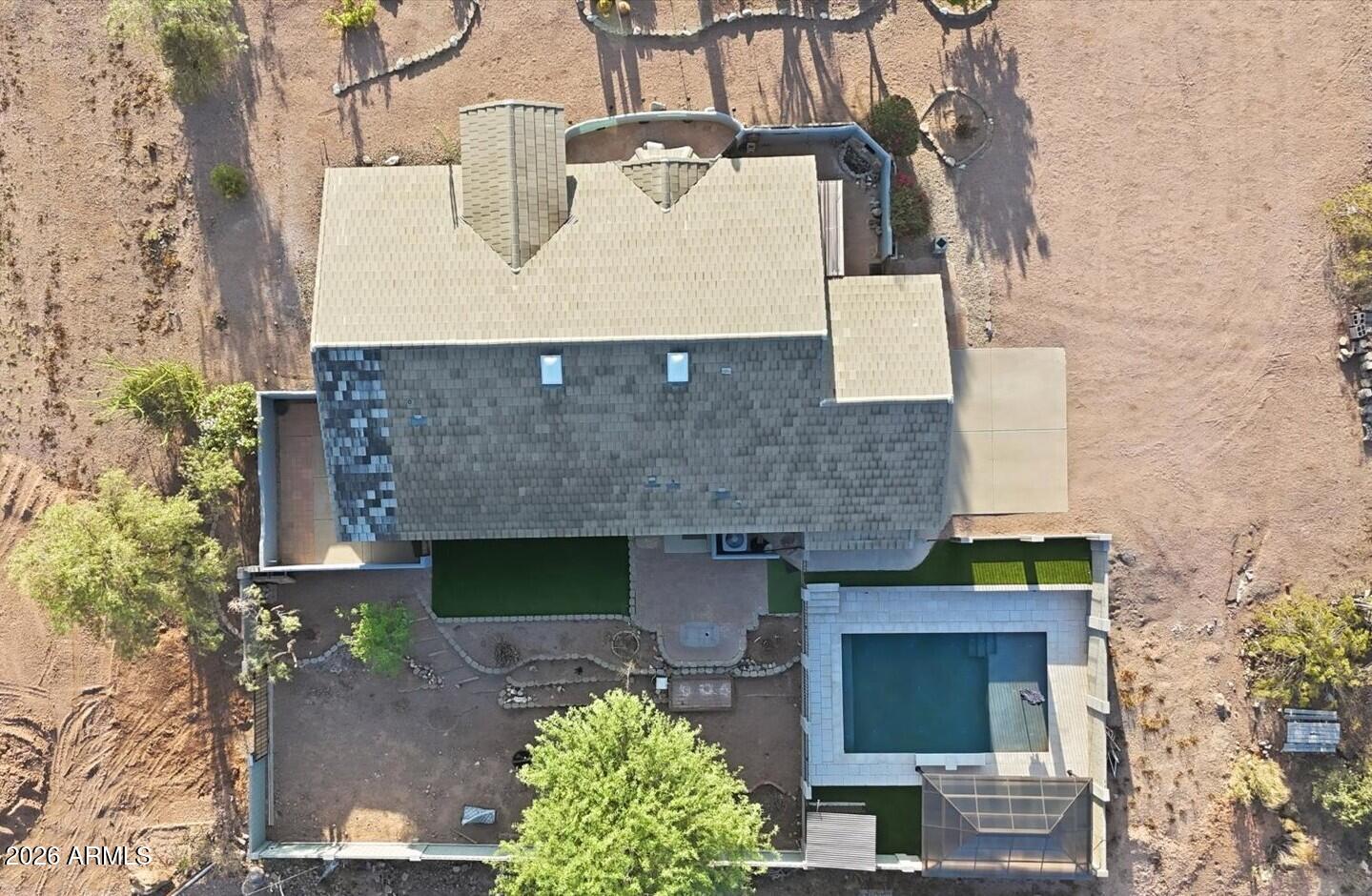 1534 N ACACIA Road