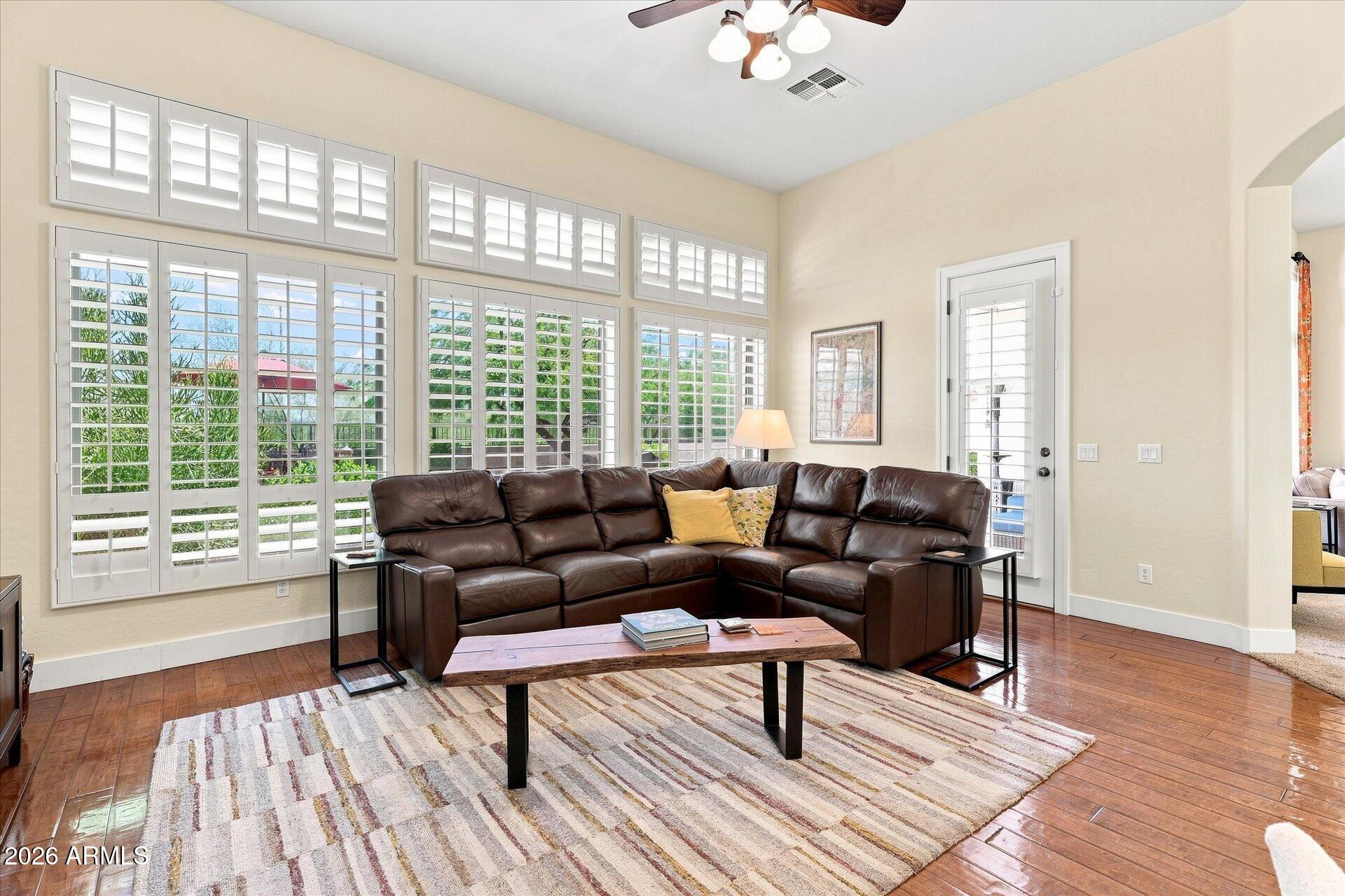 7963 E SUGARLOAF Circle