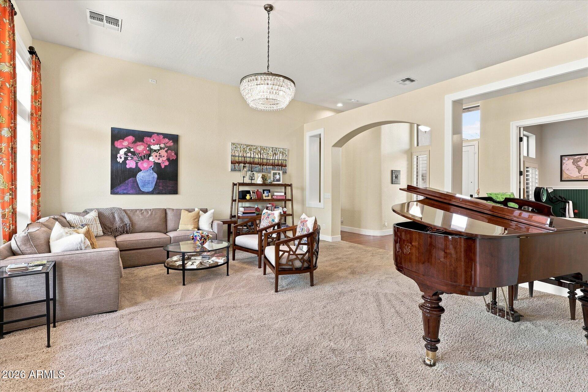 7963 E SUGARLOAF Circle