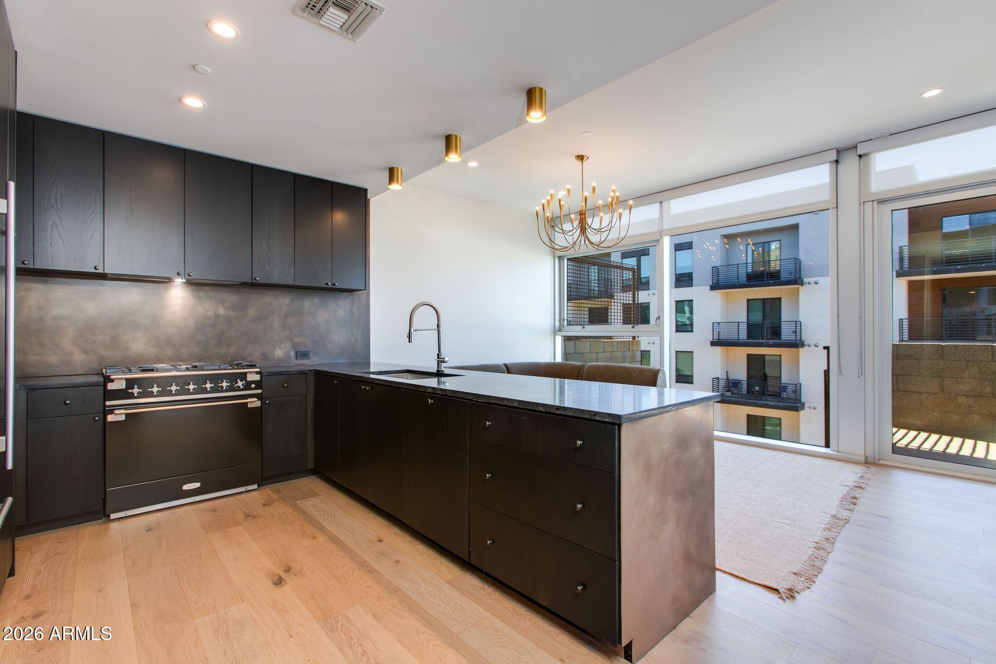 4747 N SCOTTSDALE Road Unit: 4007