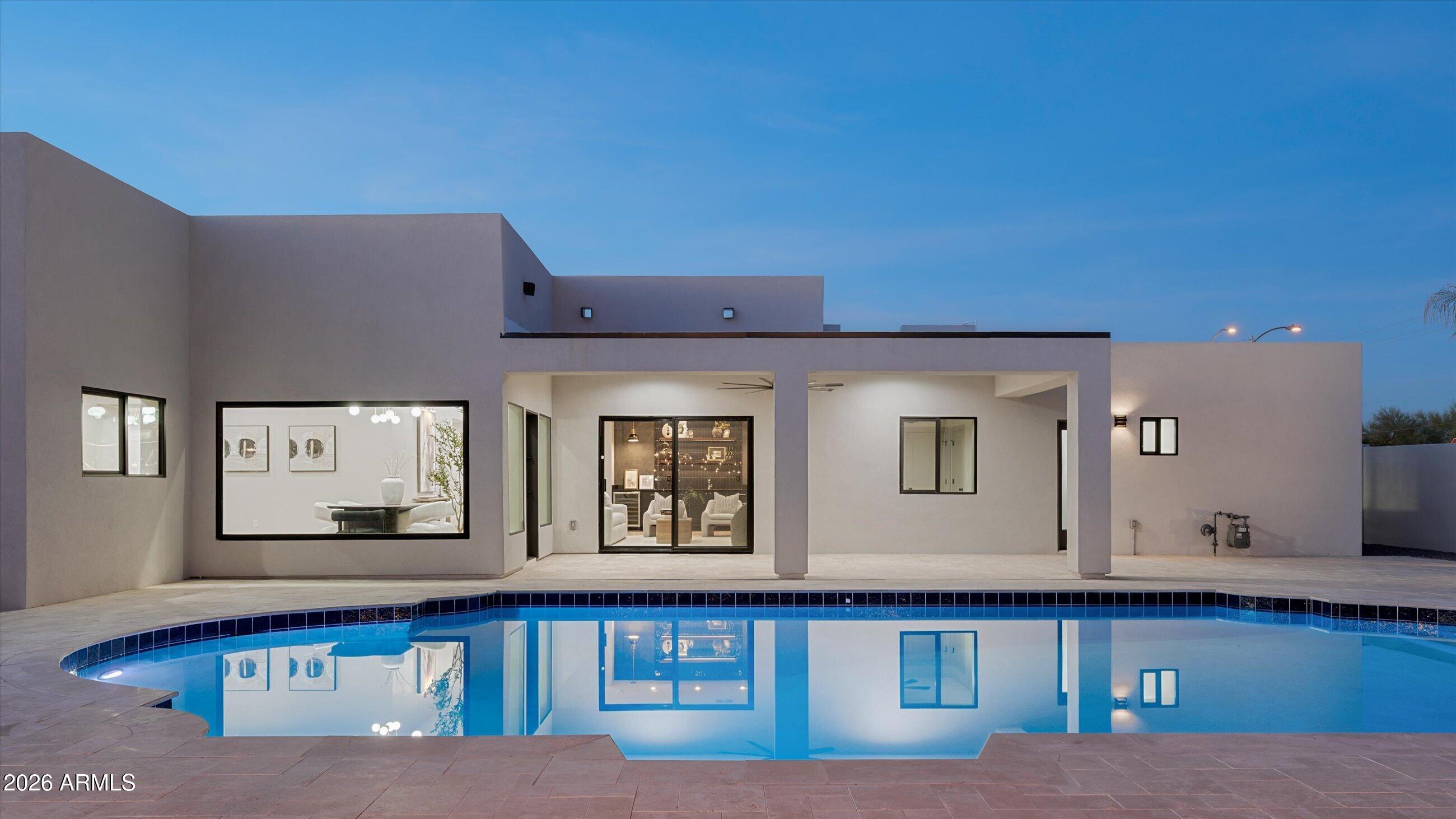 7121 E LARKSPUR Drive