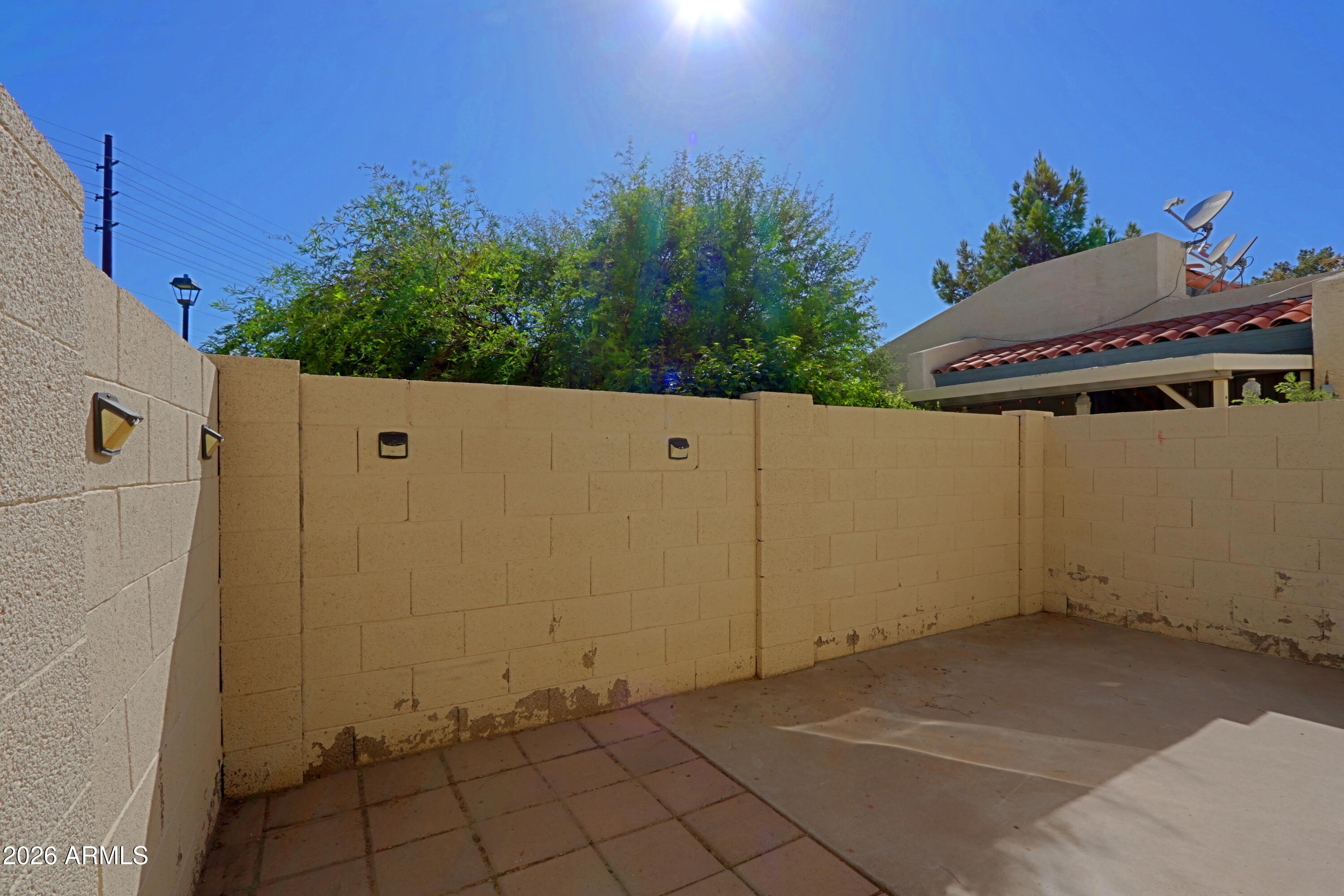3205 W LOMA Lane 3