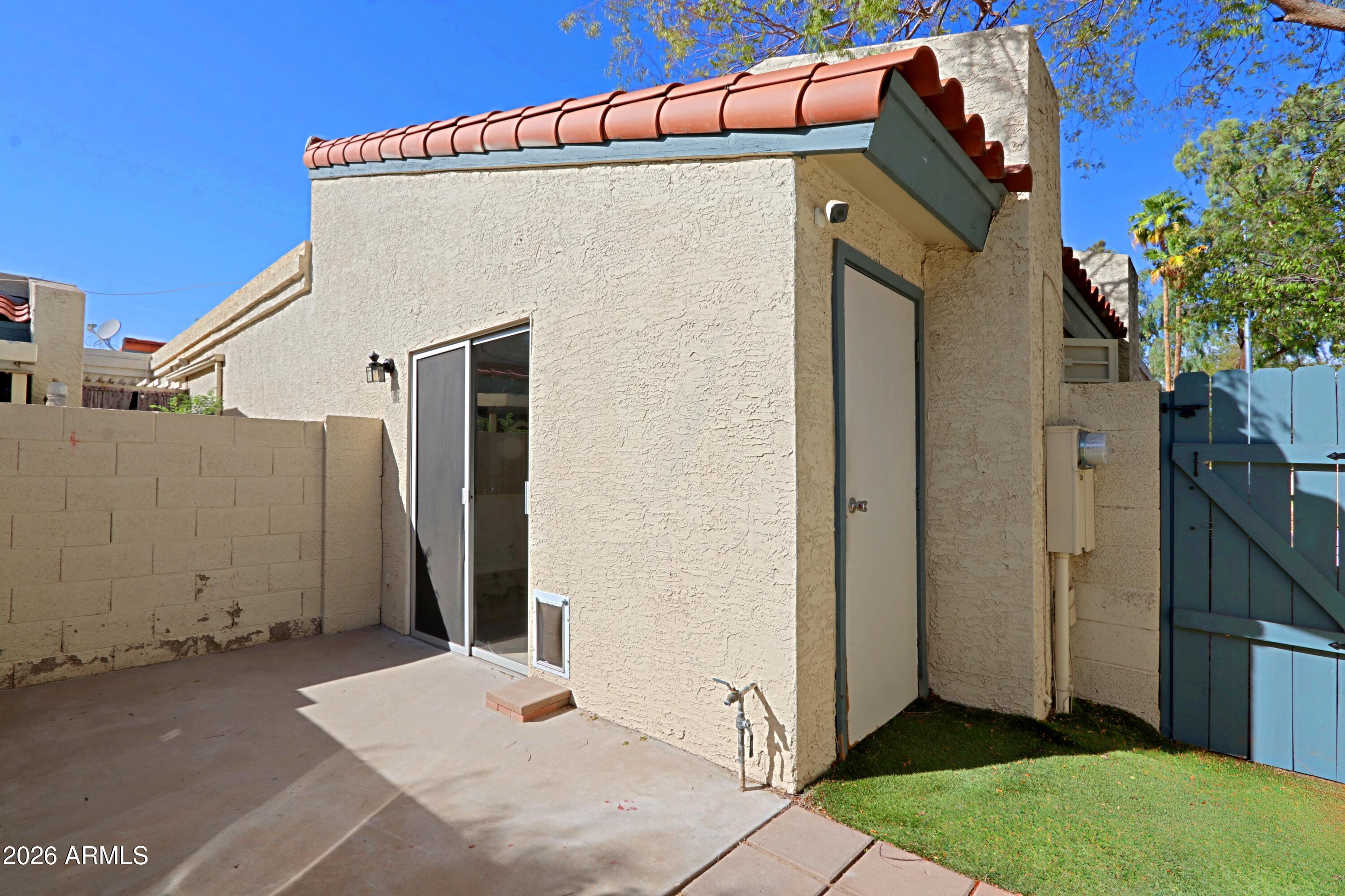 3205 W LOMA Lane 3