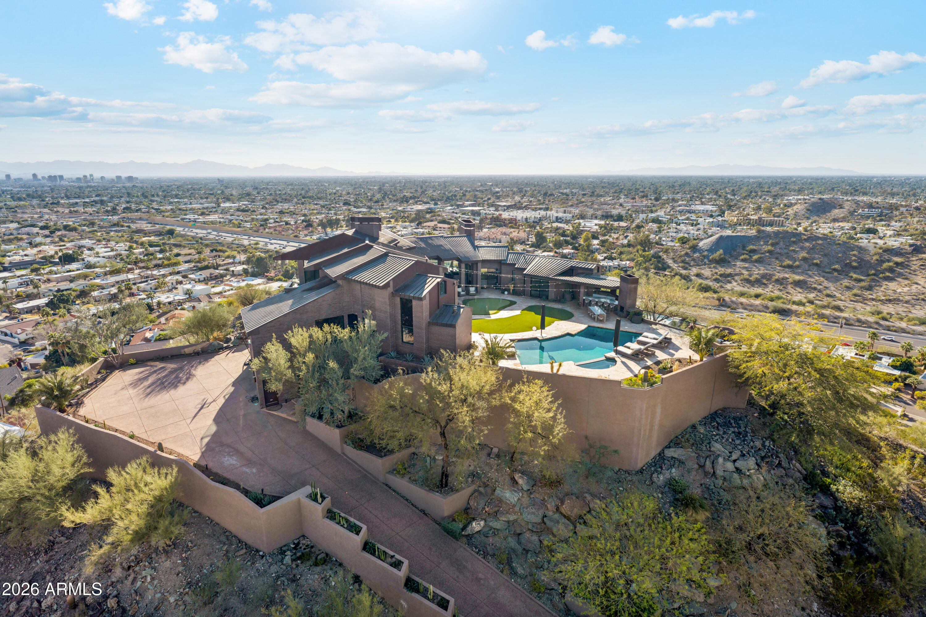 2106 E Kaler Drive