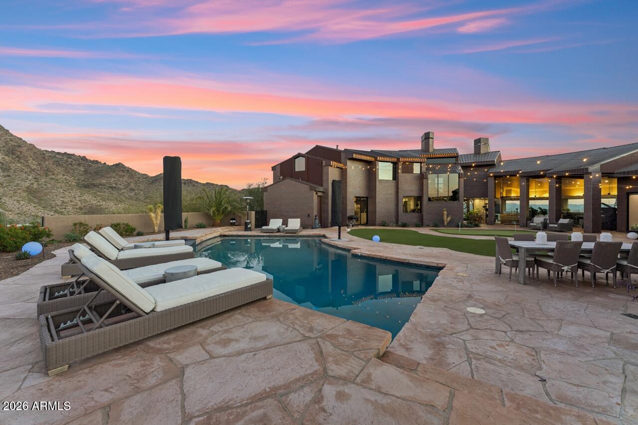 2106 E Kaler Drive