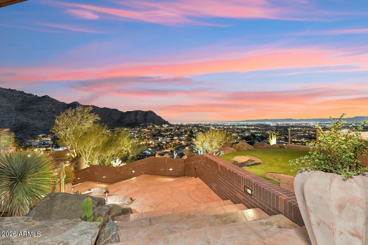 2106 E Kaler Drive