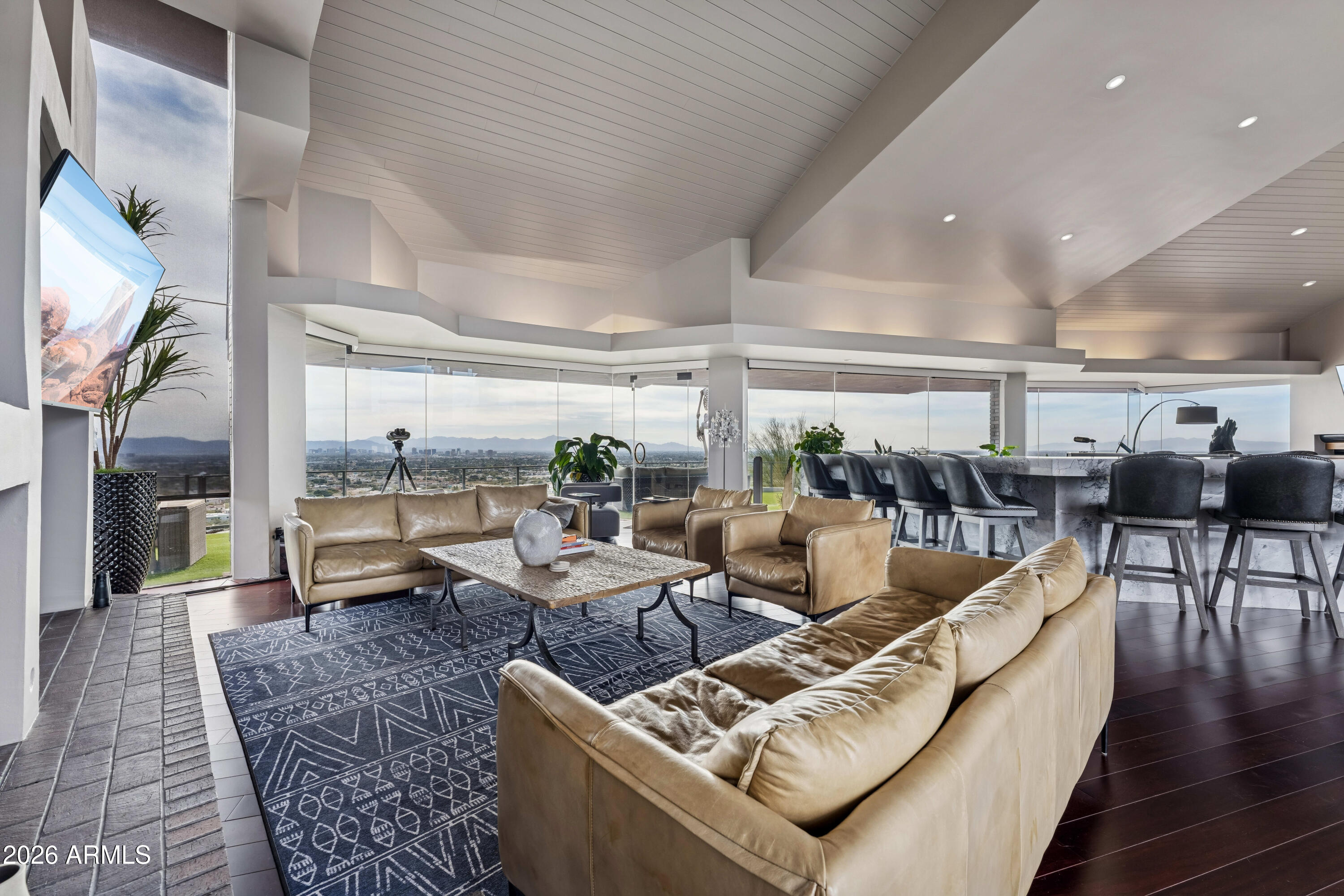 2106 E Kaler Drive