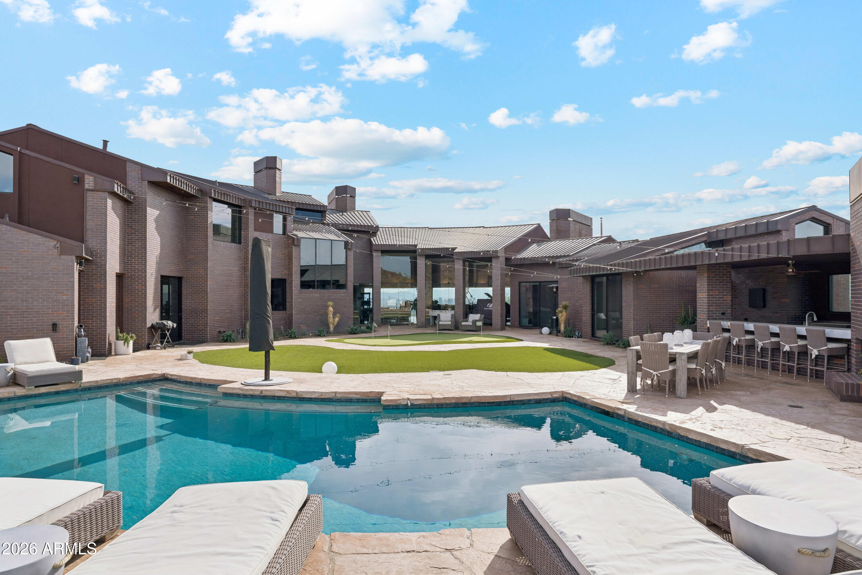 2106 E Kaler Drive