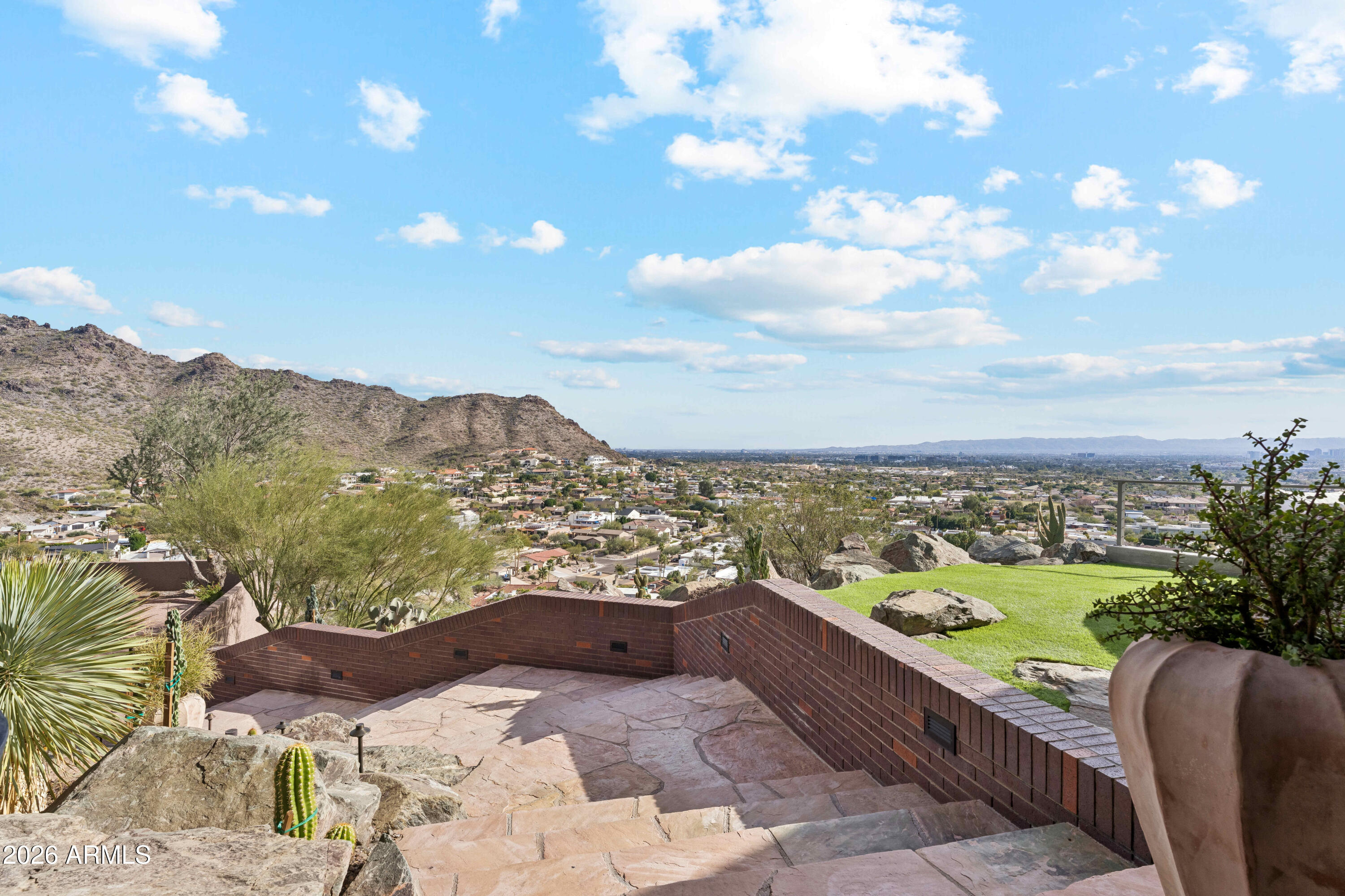 2106 E Kaler Drive