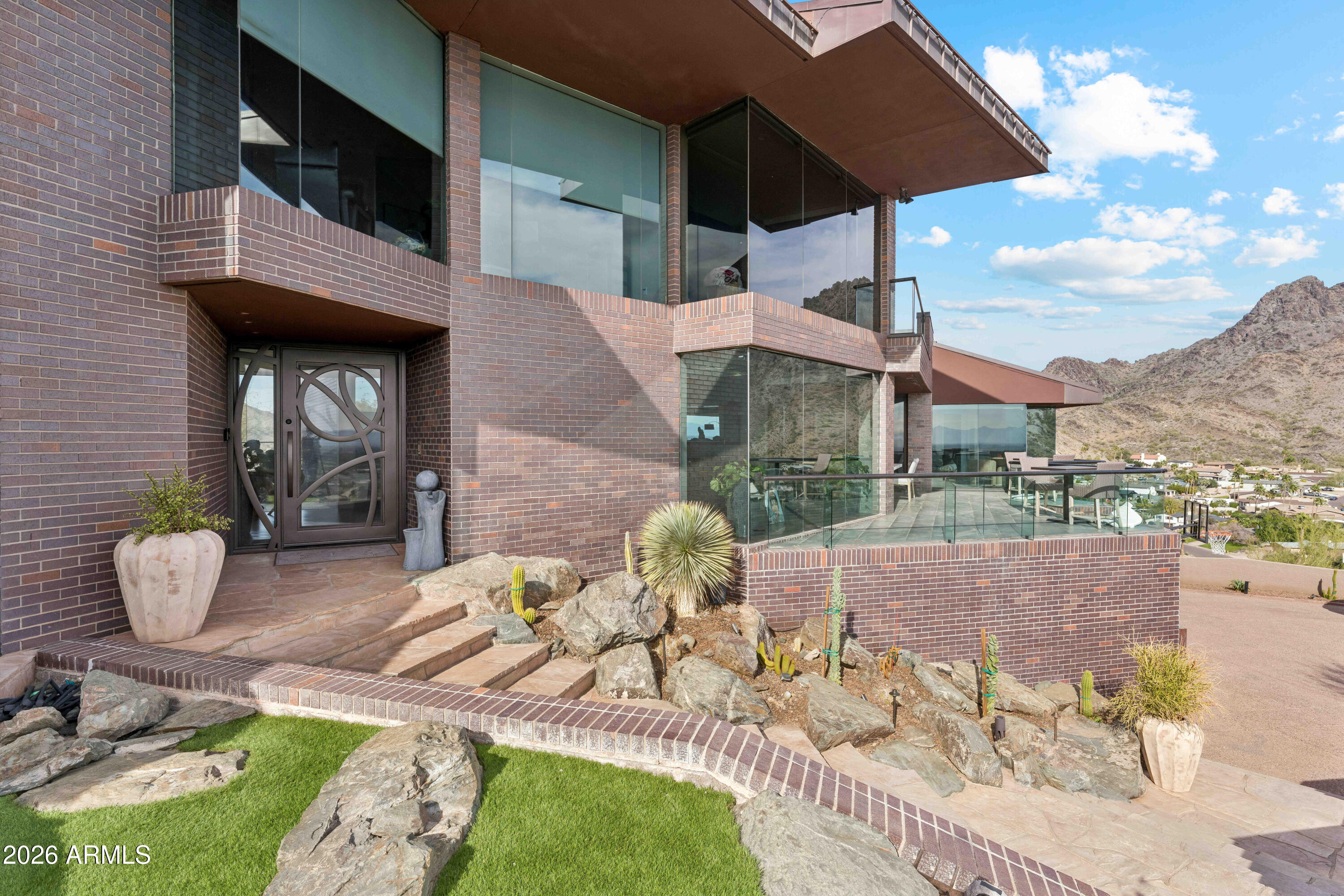 2106 E Kaler Drive