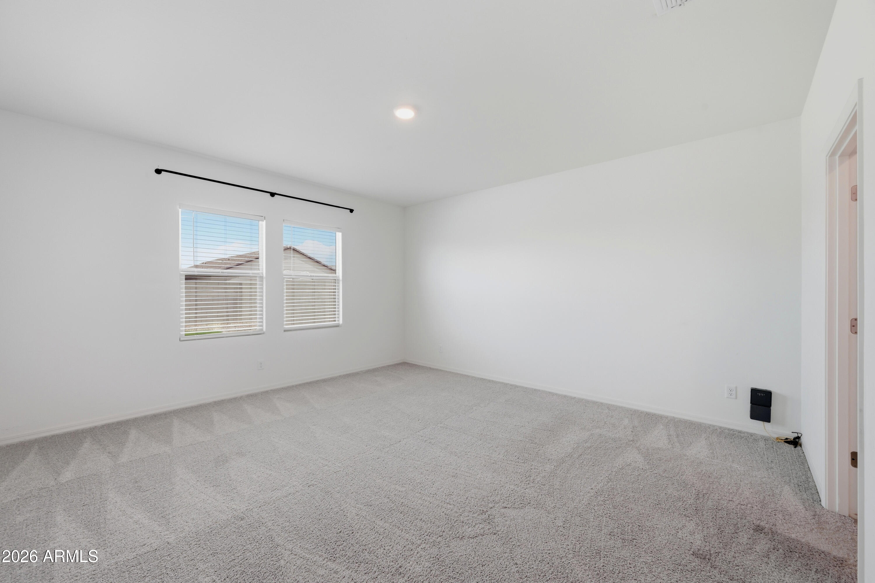 2022 E NEW BONNET Lane
