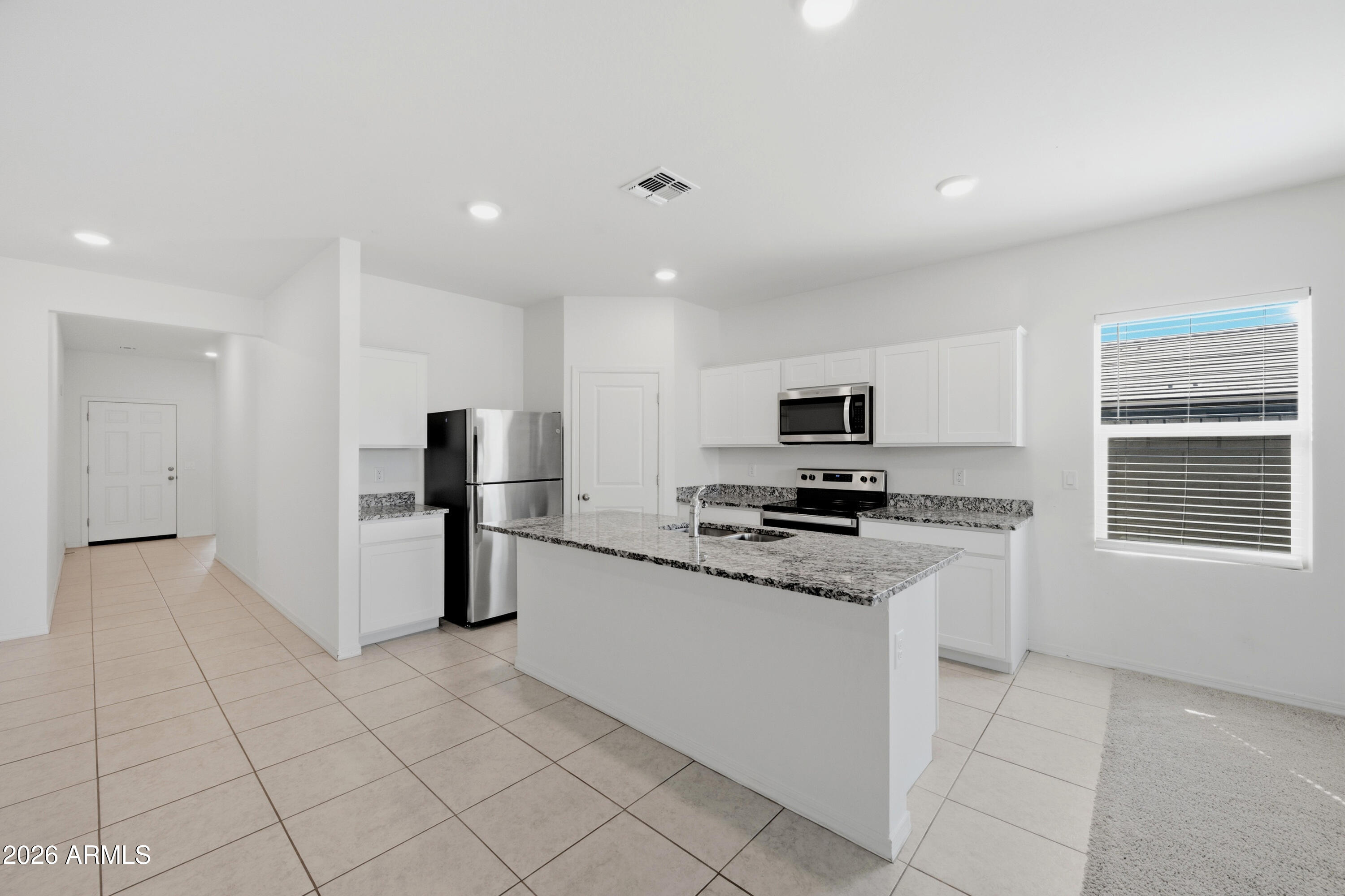 2022 E NEW BONNET Lane