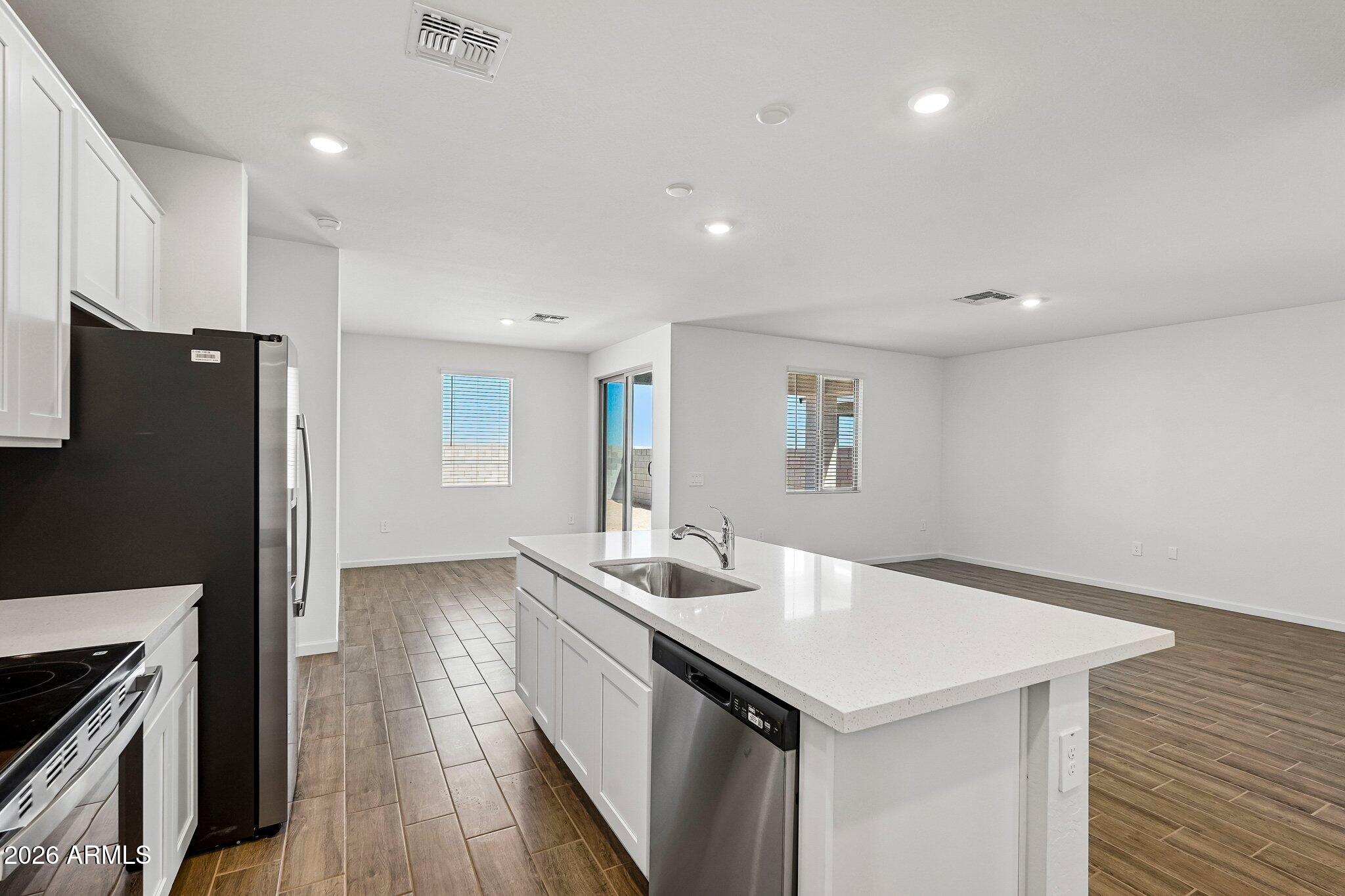 46920 W Dry Gulch Road