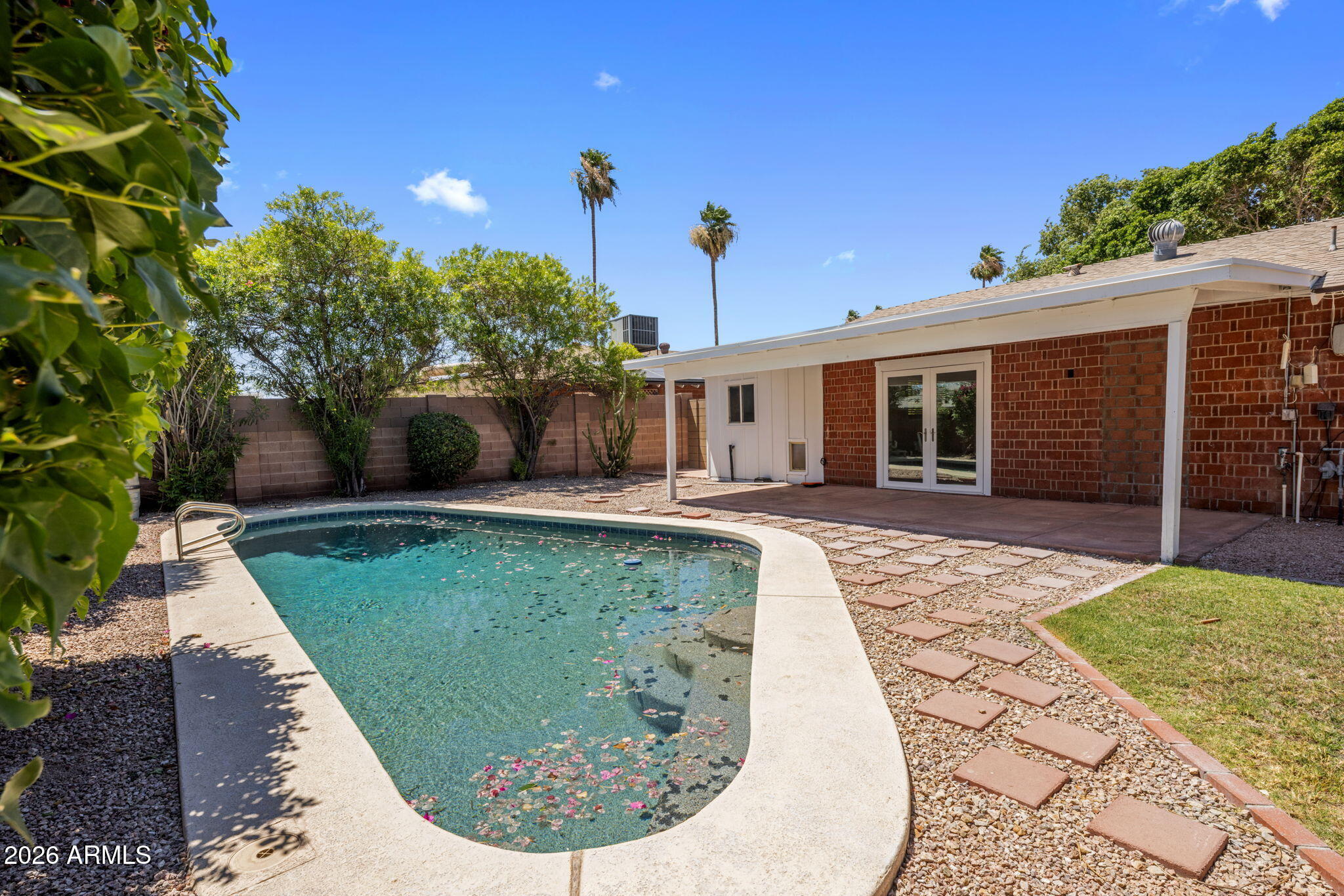 8307 E MONTEROSA Street