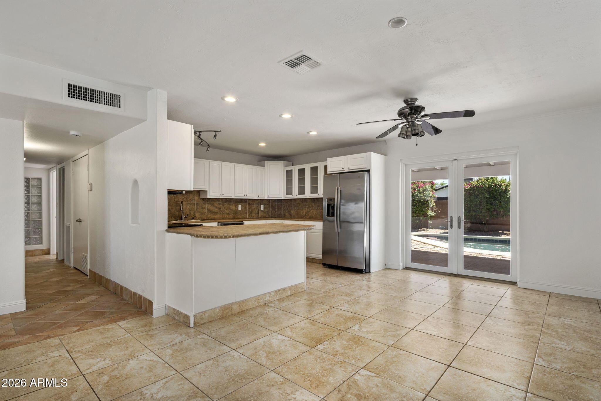 8307 E MONTEROSA Street