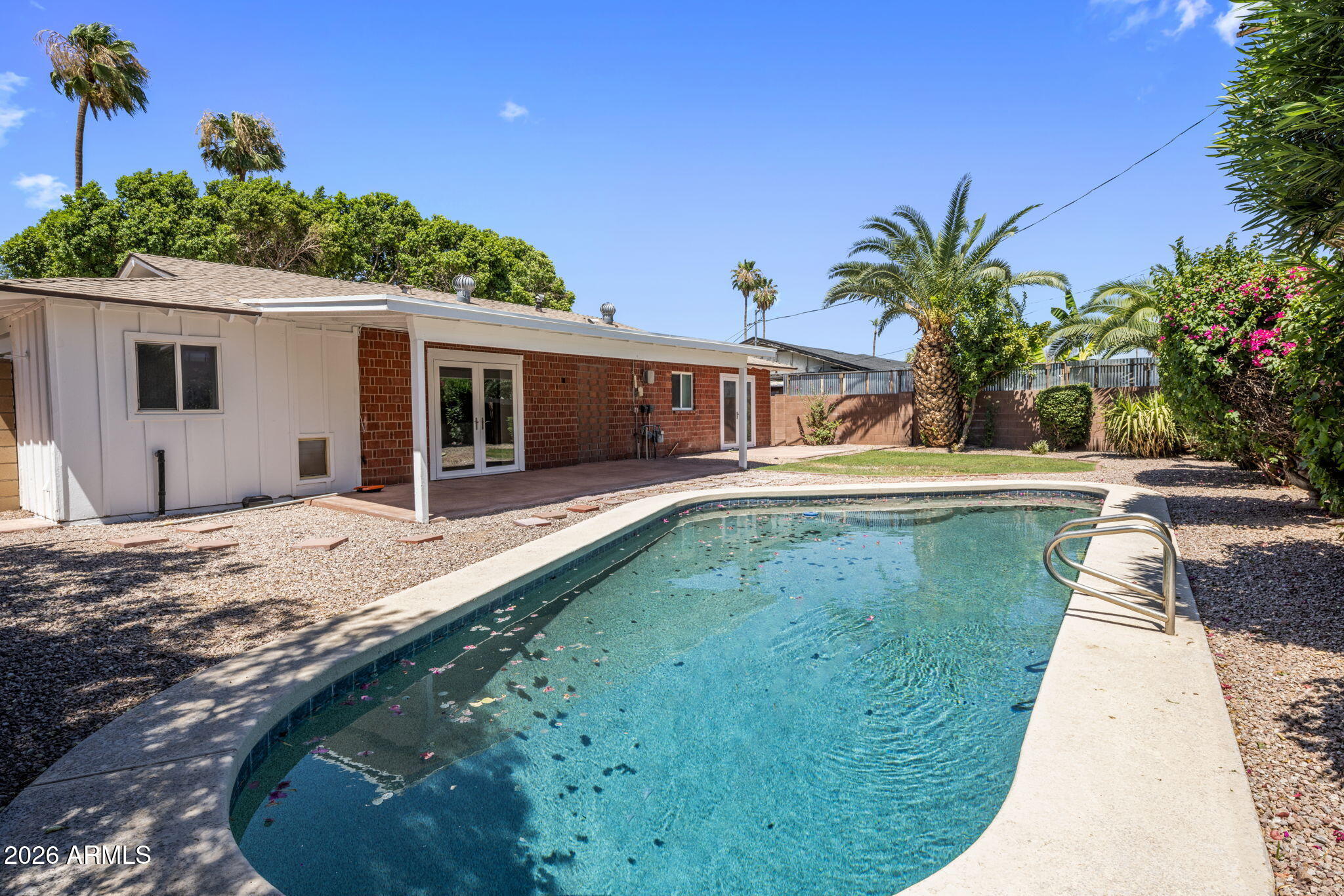 8307 E MONTEROSA Street