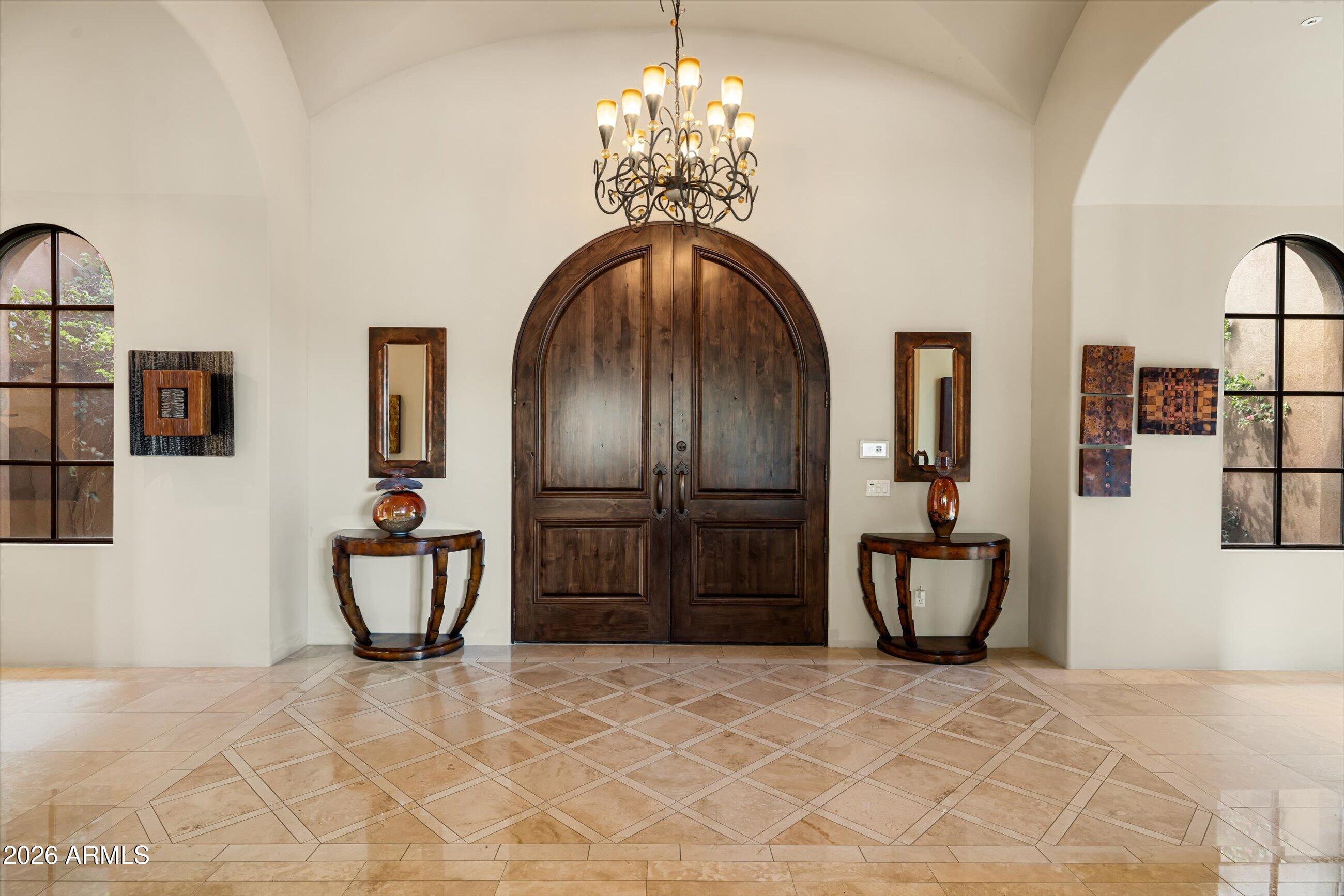 10304 E FOOTHILLS Drive