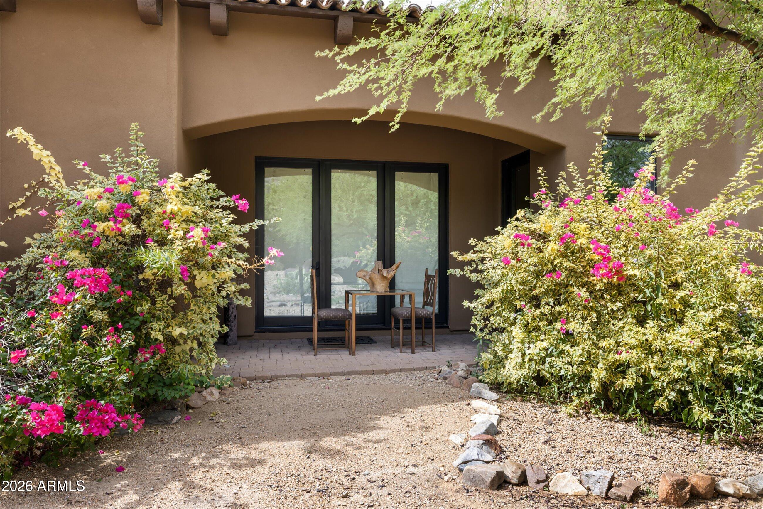 10304 E FOOTHILLS Drive