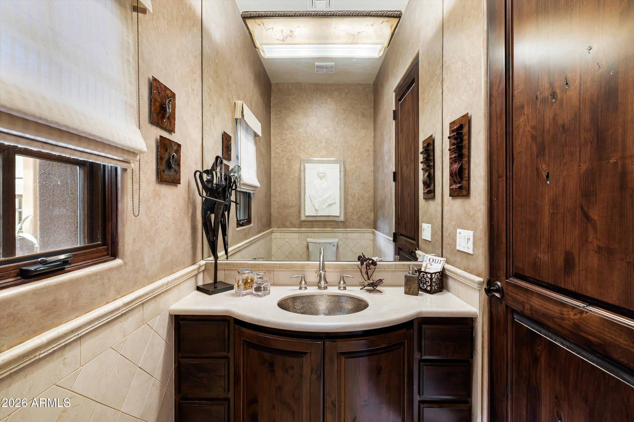10304 E FOOTHILLS Drive
