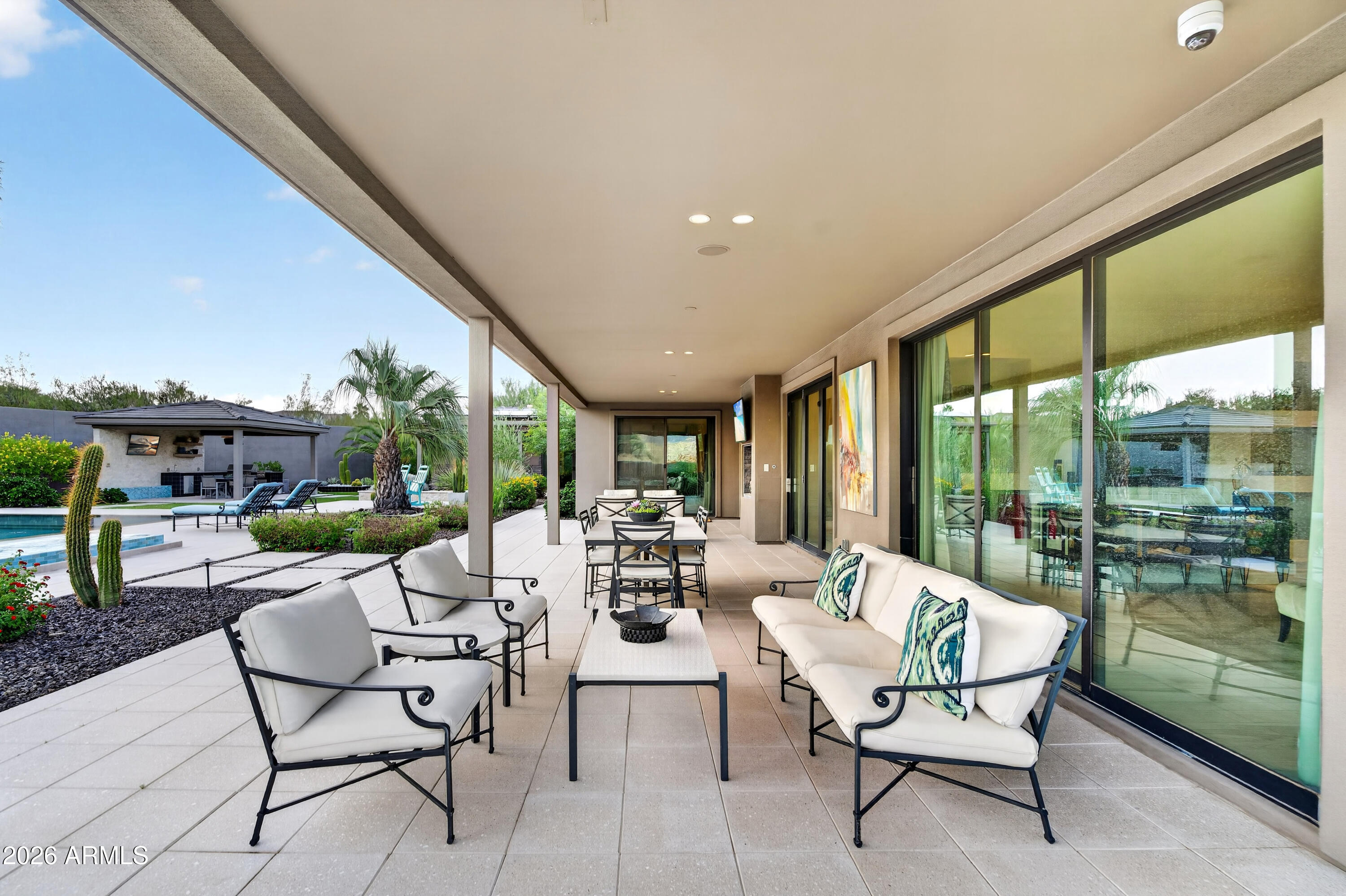 11605 E DESERT HOLLY Drive