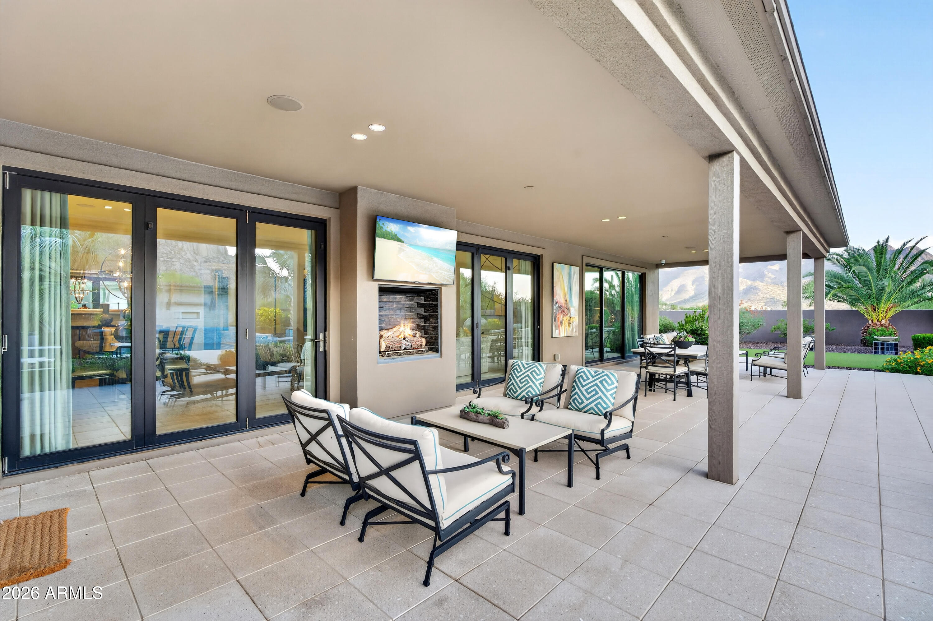 11605 E DESERT HOLLY Drive