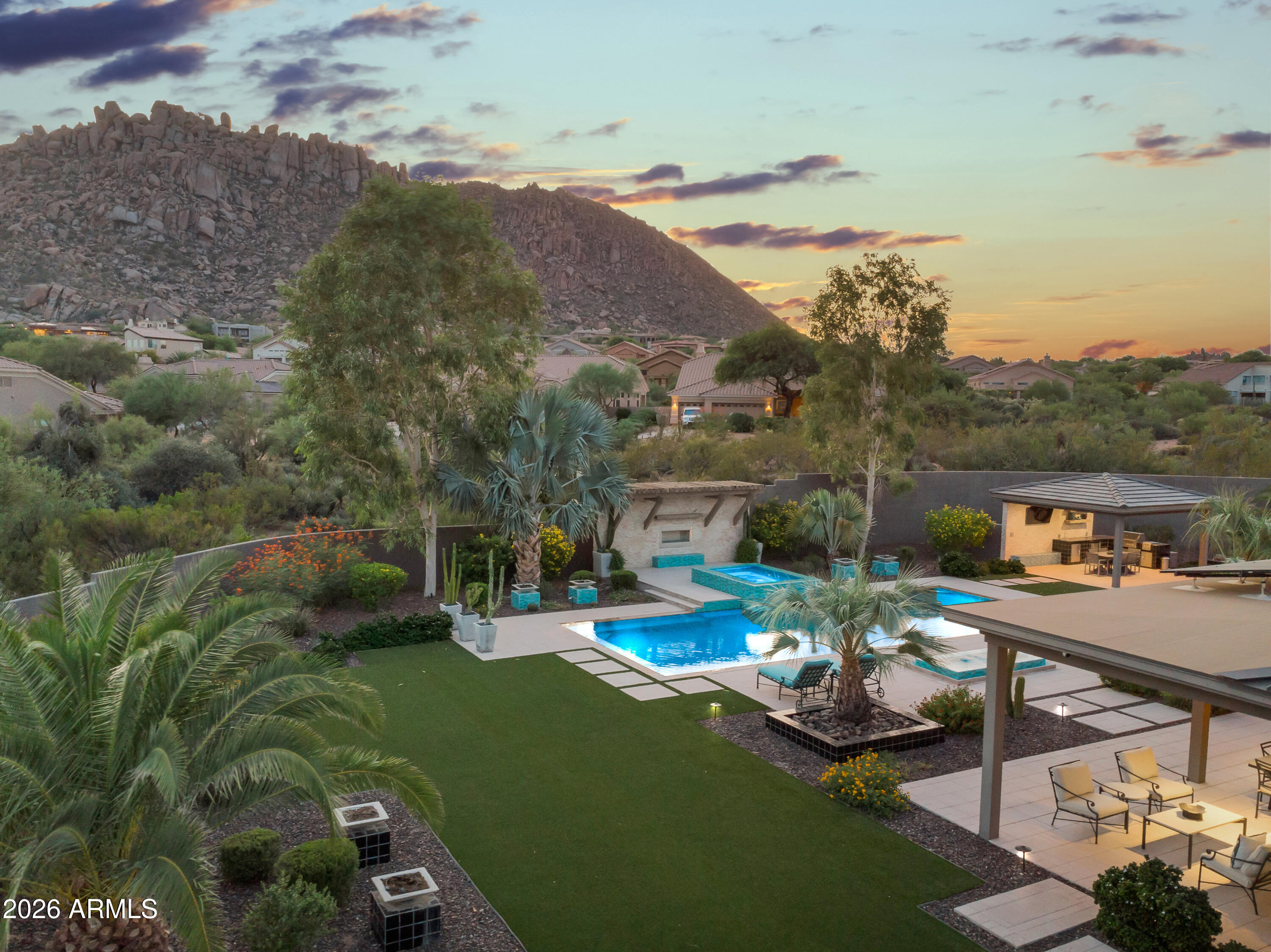 11605 E DESERT HOLLY Drive