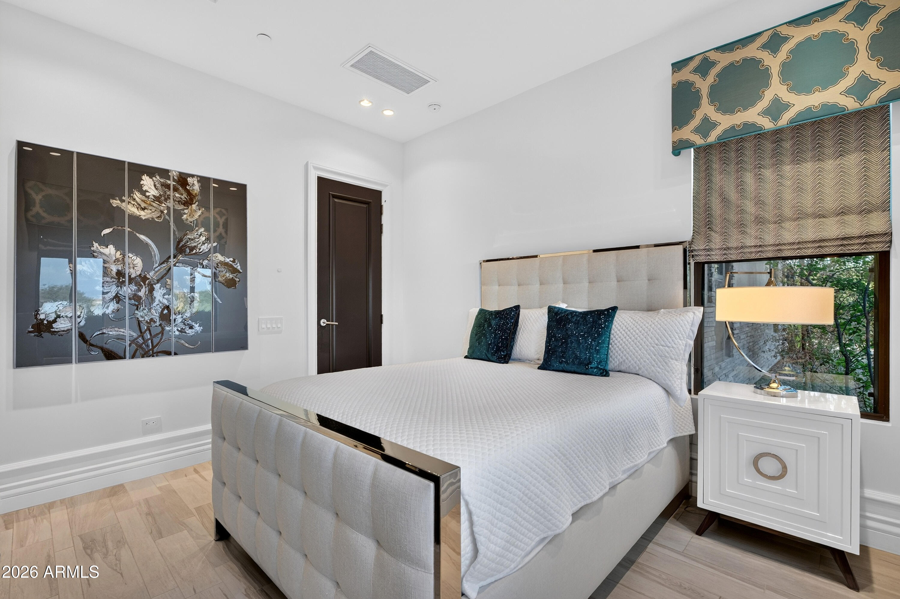 11605 E DESERT HOLLY Drive
