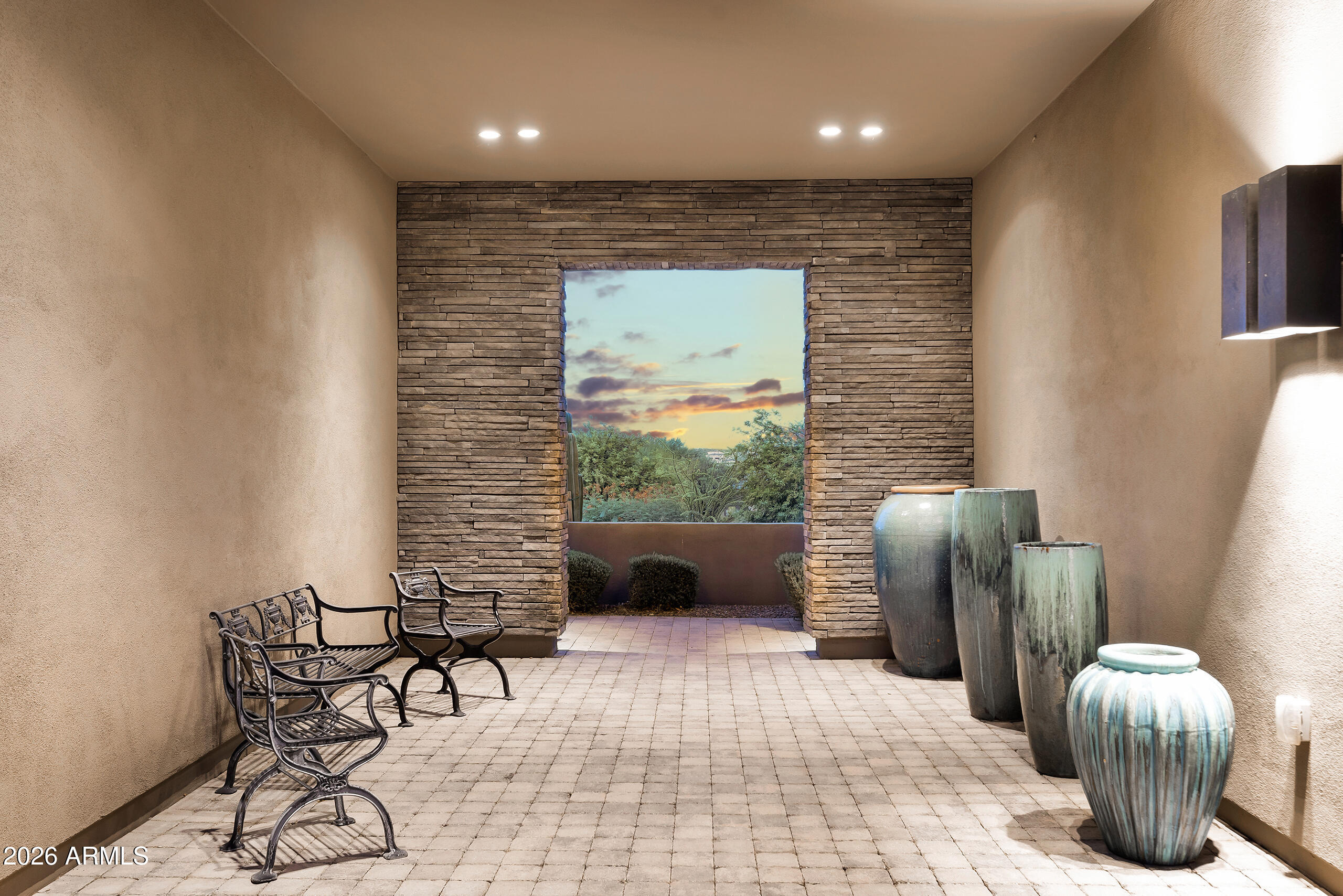 11605 E DESERT HOLLY Drive