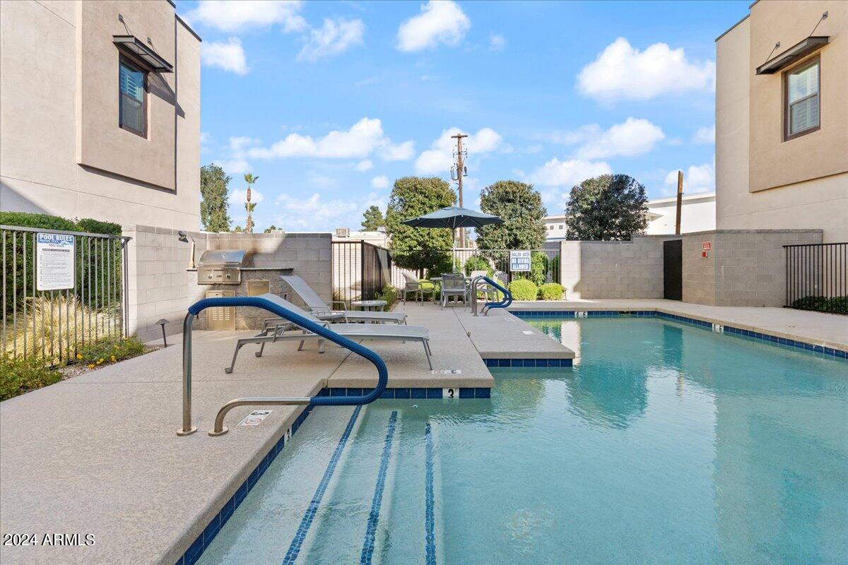 8340 E McDonald Drive Unit 1006