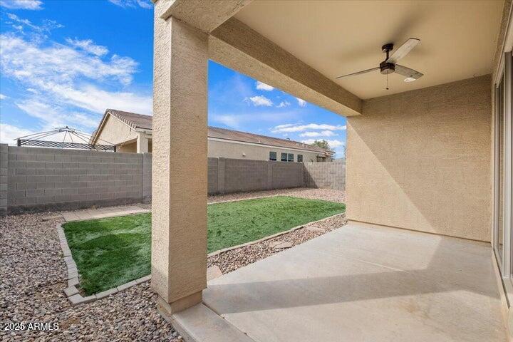 21451 W PALM Lane
