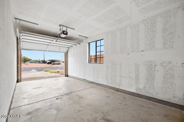 304 E LAWRENCE Boulevard B