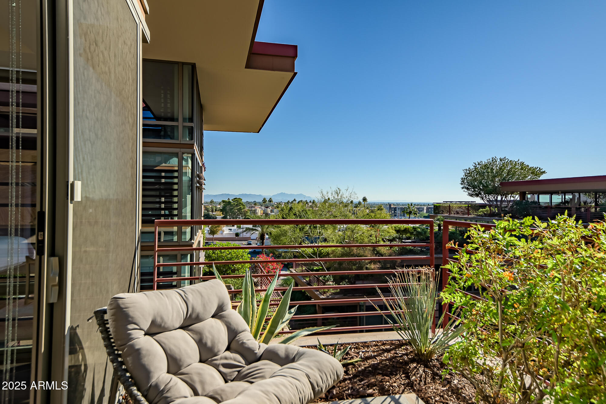 7161 E RANCHO VISTA Drive 6003