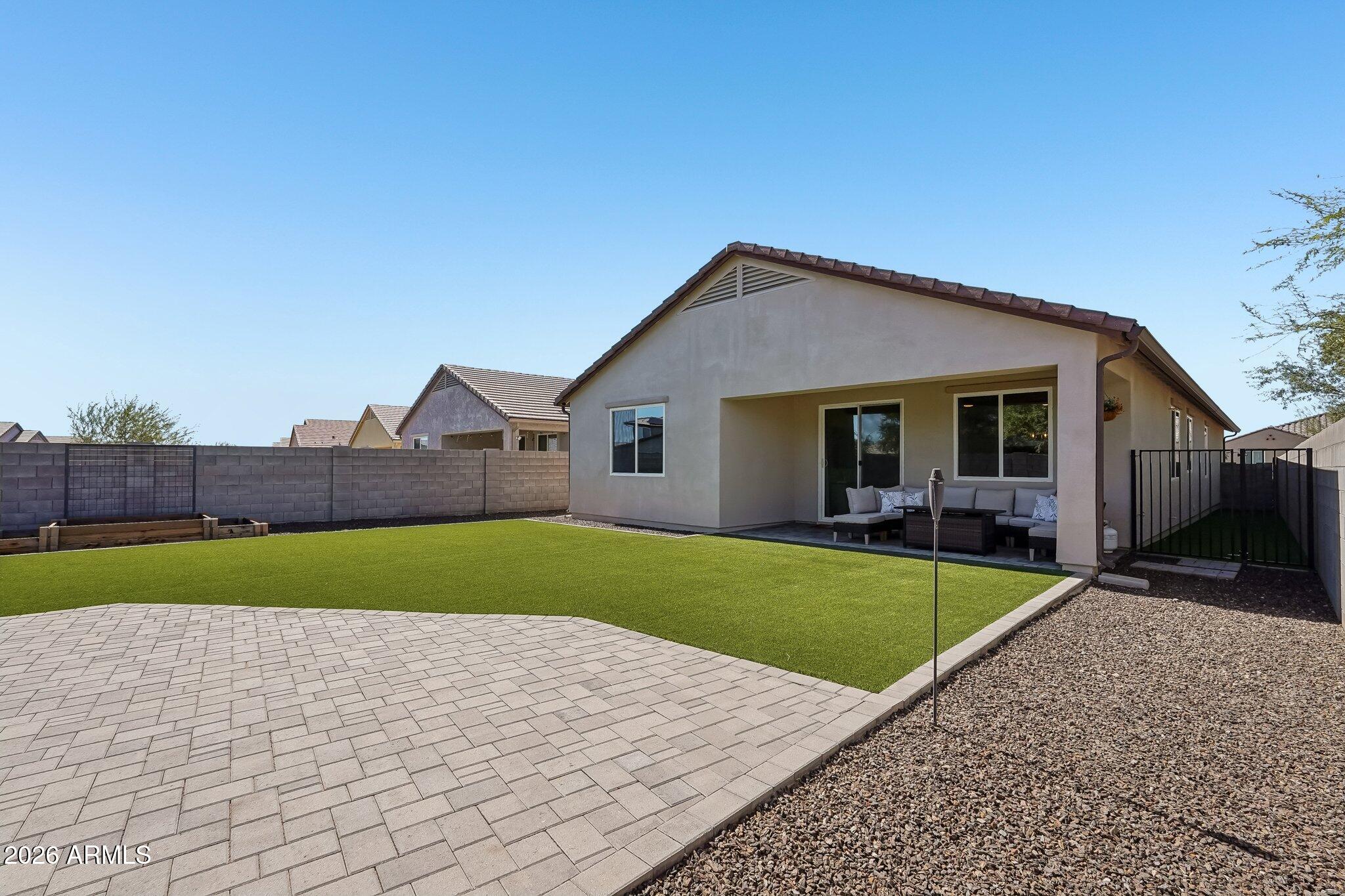 25183 N 135TH Avenue