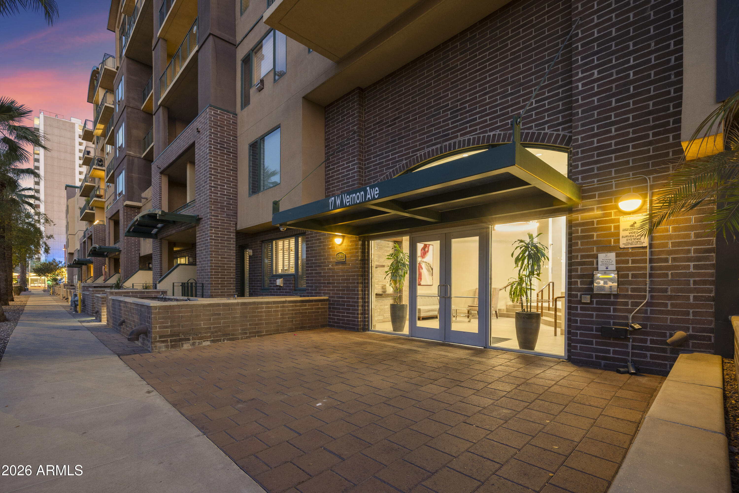 17 W VERNON Avenue 316