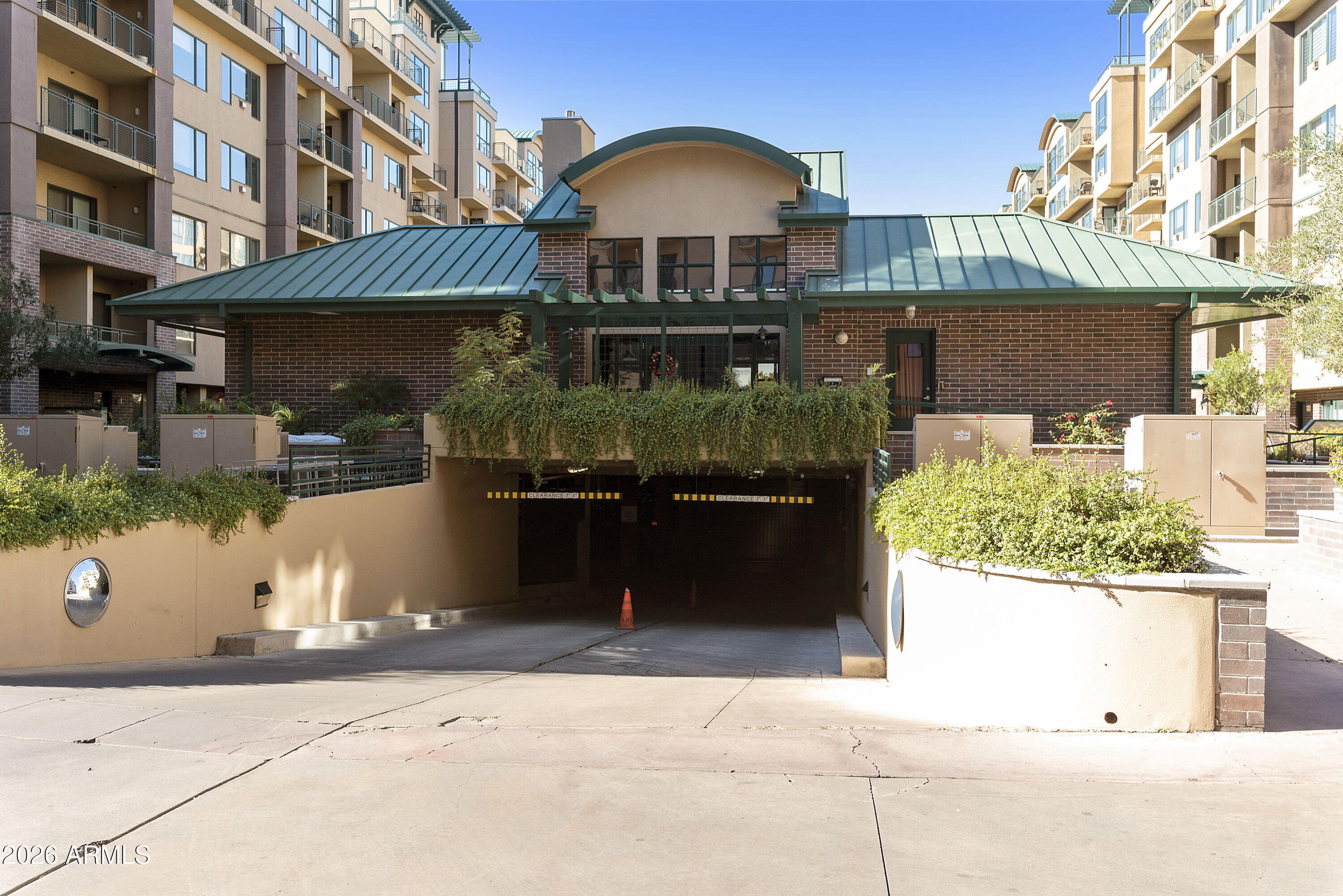 17 W VERNON Avenue 316