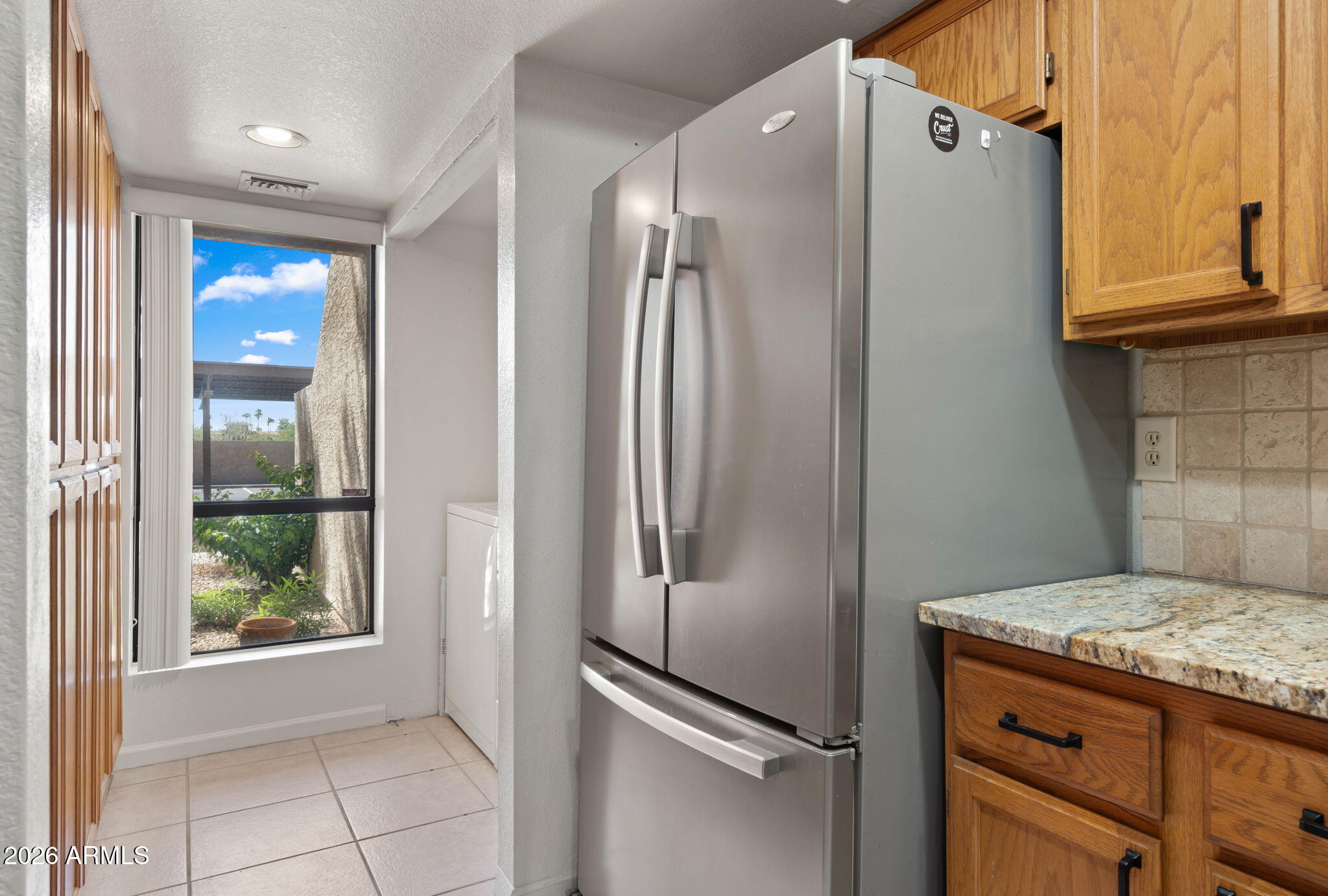 8651 E ROYAL PALM Road 127