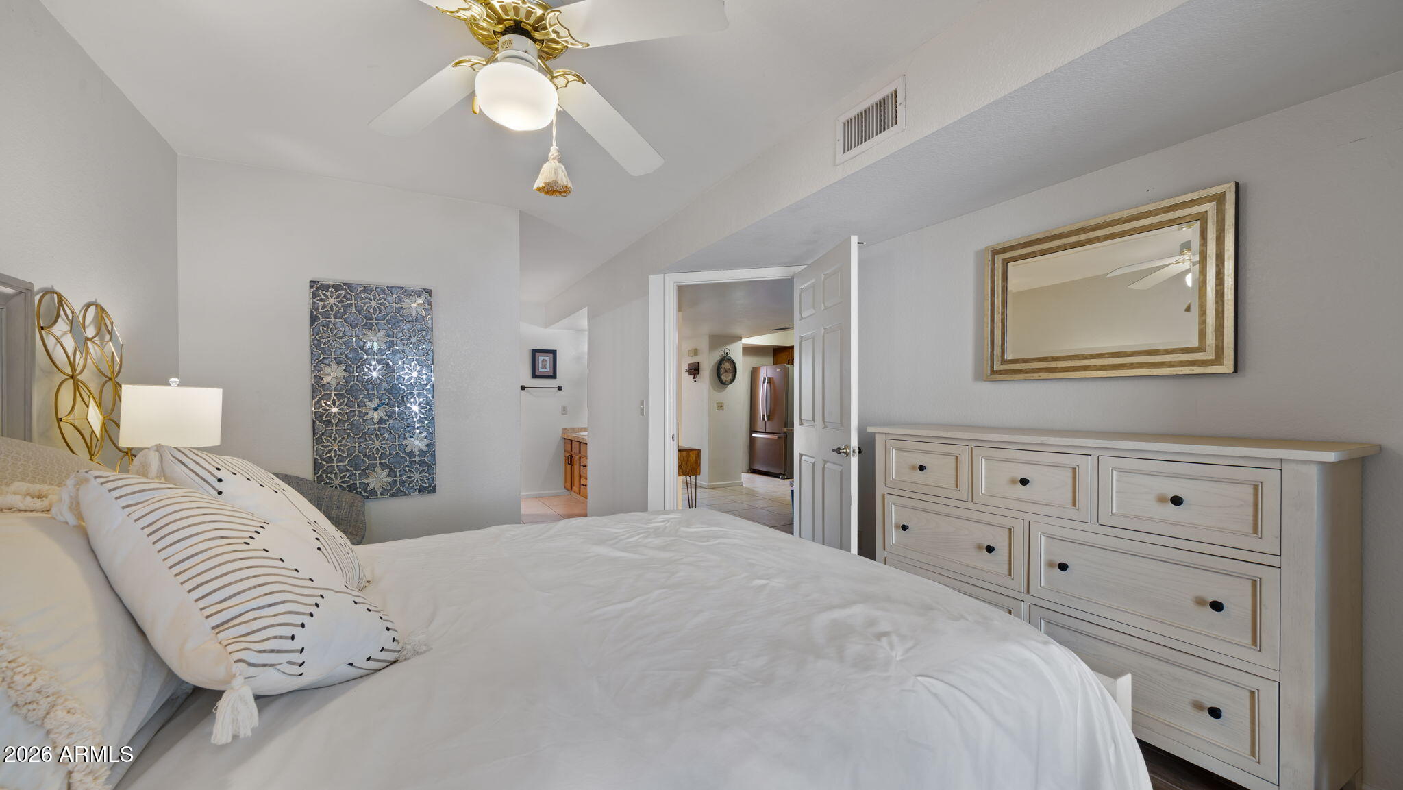8651 E ROYAL PALM Road 127