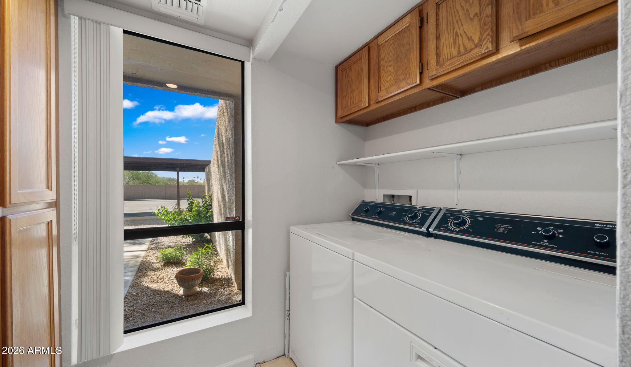 8651 E ROYAL PALM Road 127