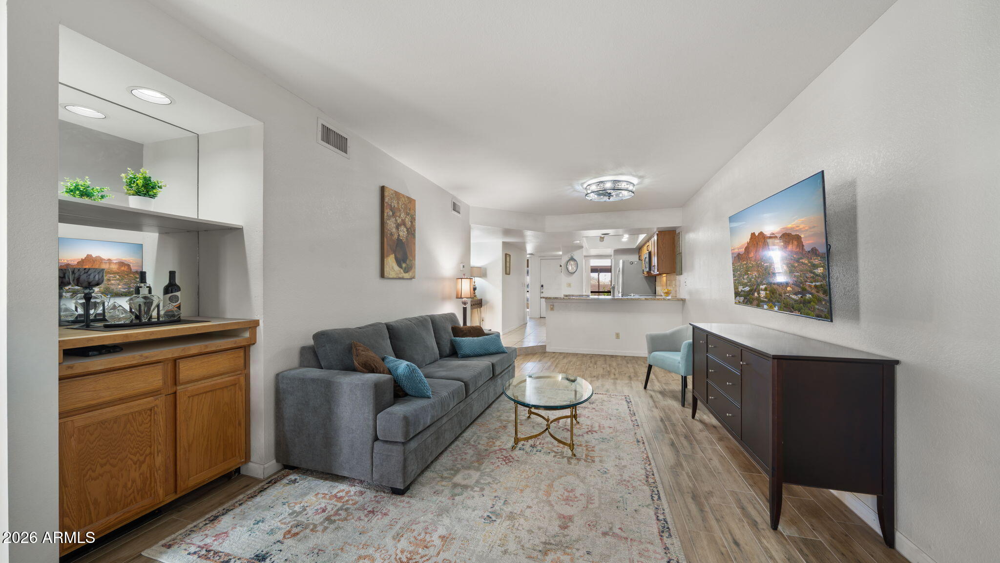 8651 E ROYAL PALM Road 127